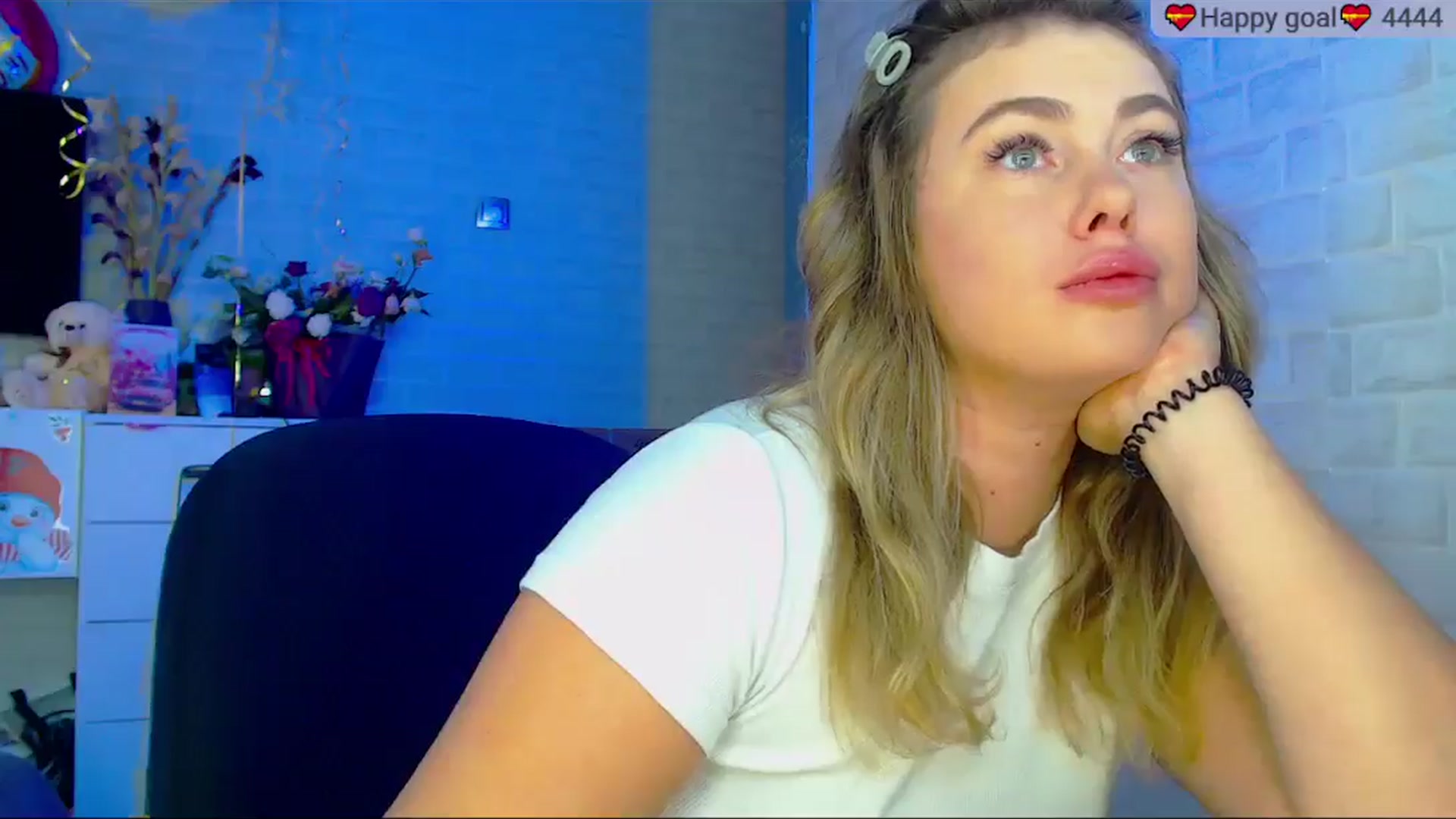 Gallery image thumbnail from SuchCute_'s myfreecams stream on, 09/22/2025, 03:34 image 4 of 20