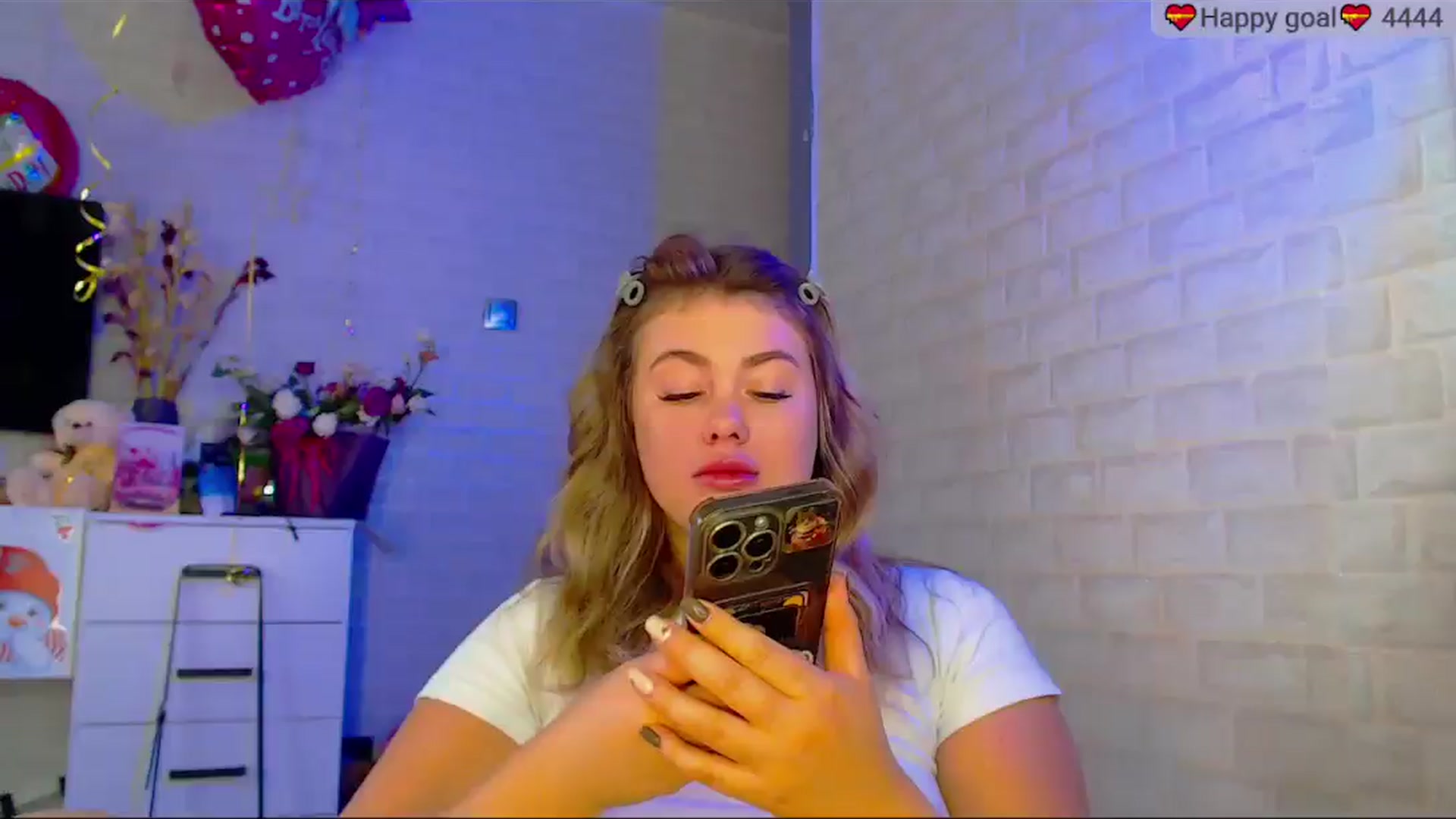 Gallery image thumbnail from SuchCute_'s myfreecams stream on, 09/22/2025, 03:34 image 18 of 20