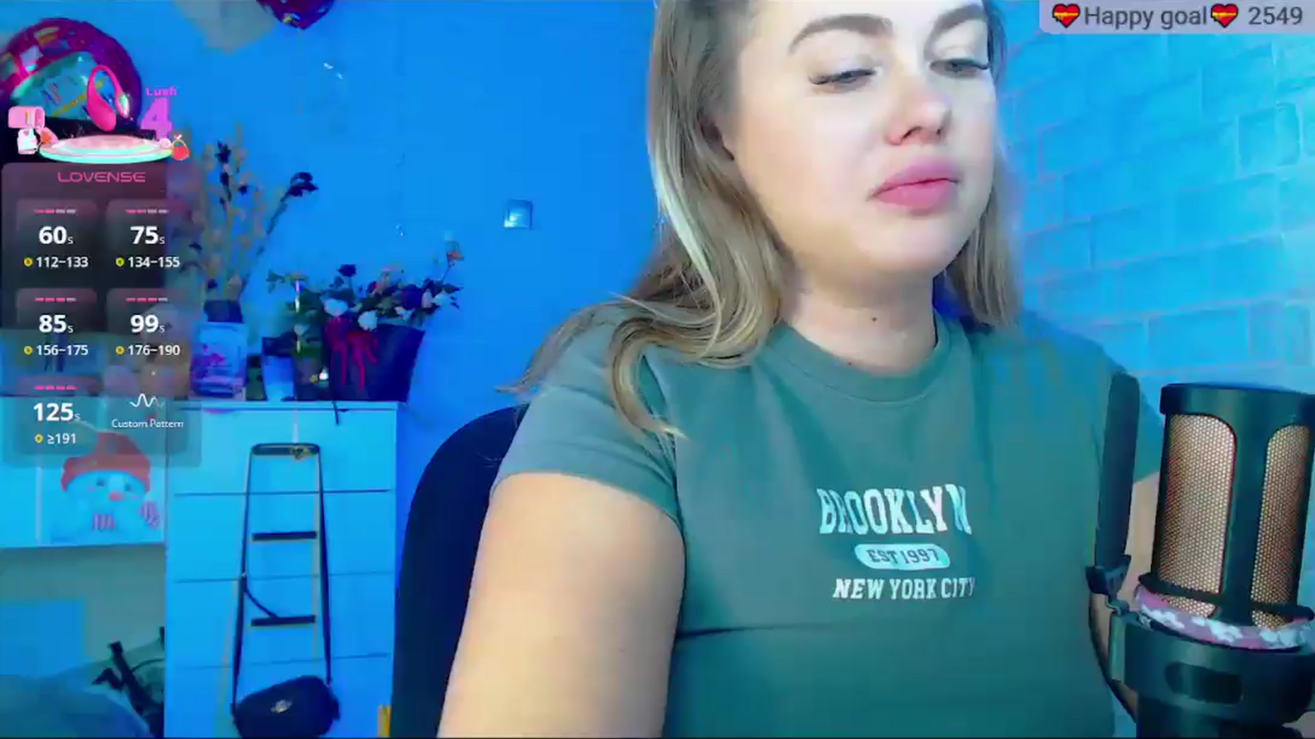 Gallery image thumbnail from SuchCute_'s myfreecams stream on, 09/23/2025, 04:01 image 12 of 20