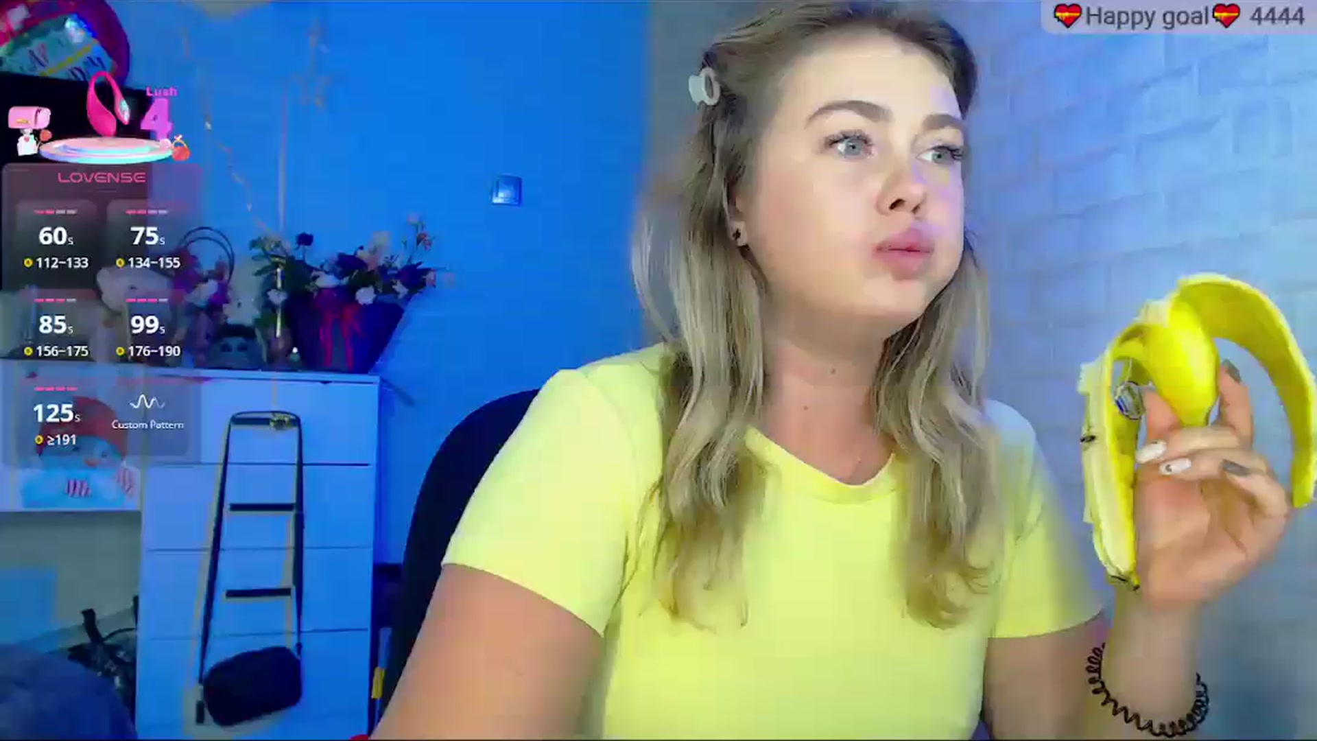 Gallery image thumbnail from SuchCute_'s myfreecams stream on, 09/24/2025, 04:24 image 12 of 20