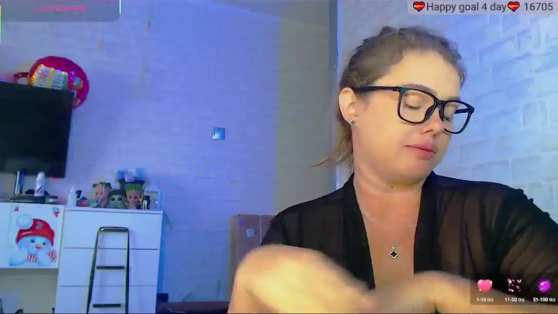 Gallery image thumbnail from SuchCute_'s myfreecams stream on, 10/13/2025, 04:46 image 15 of 20