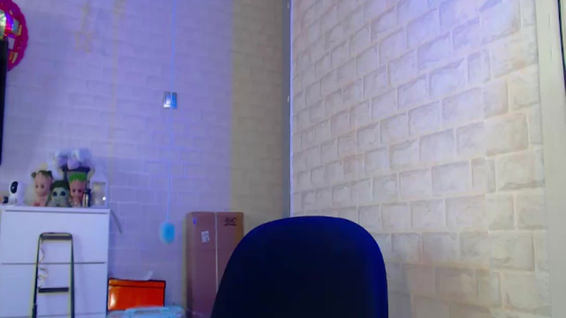 Gallery image thumbnail from SuchCute_'s myfreecams stream on, 10/15/2025, 03:39 image 15 of 20
