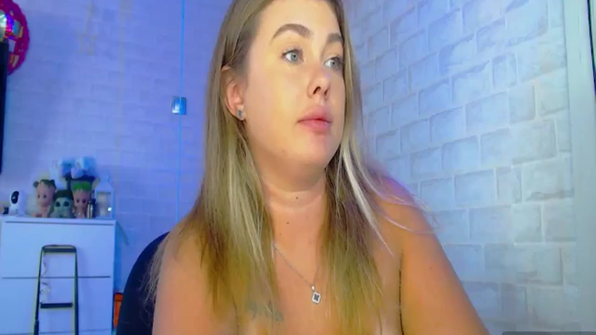 Gallery image thumbnail from SuchCute_'s myfreecams stream on, 10/15/2025, 03:39 image 20 of 20