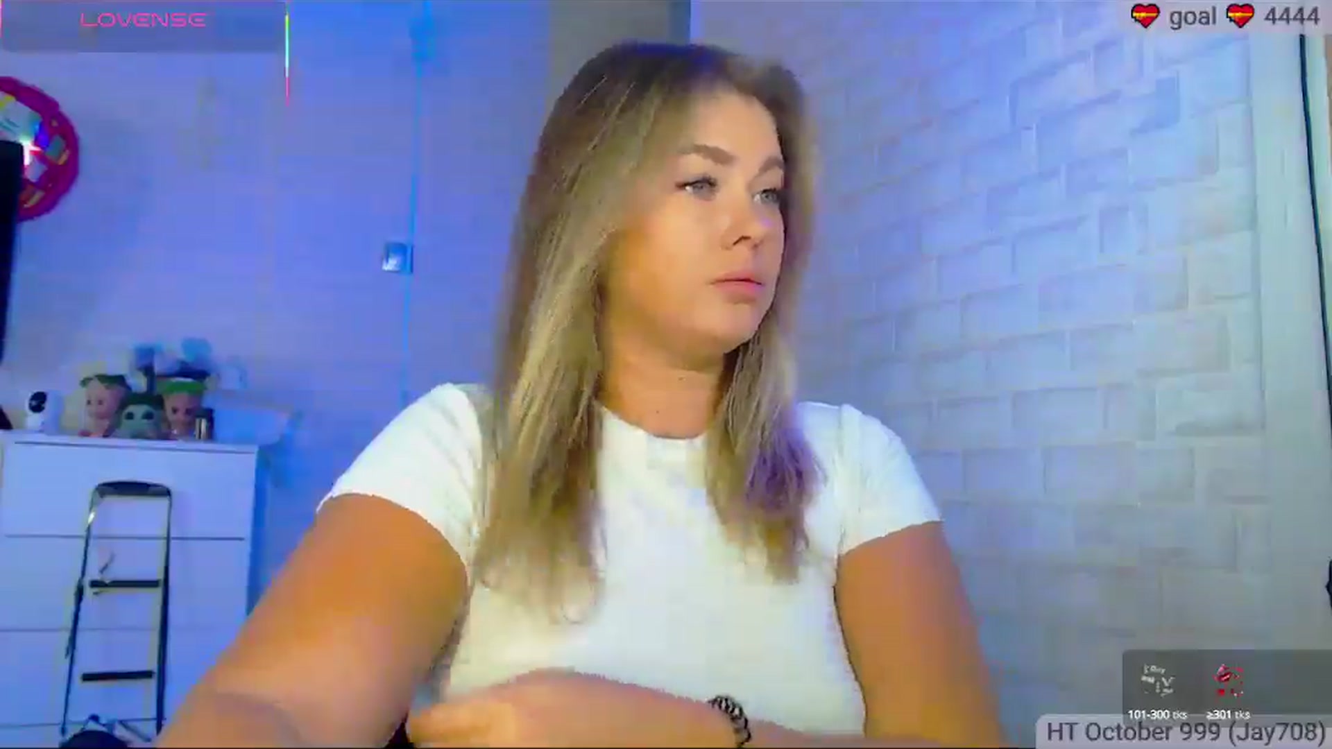 Gallery image thumbnail from SuchCute_'s myfreecams stream on, 10/17/2025, 03:03 image 13 of 20