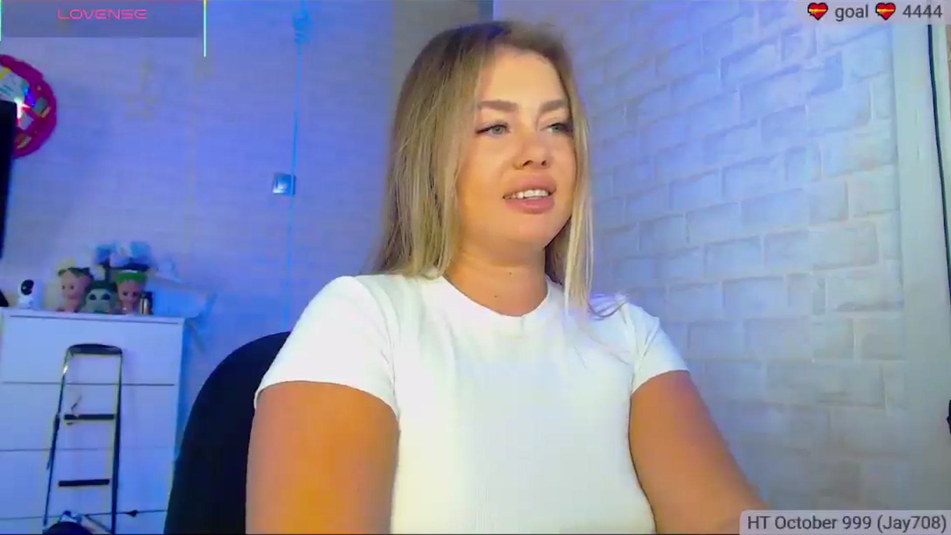 Gallery image thumbnail from SuchCute_'s myfreecams stream on, 10/17/2025, 03:03 image 19 of 20