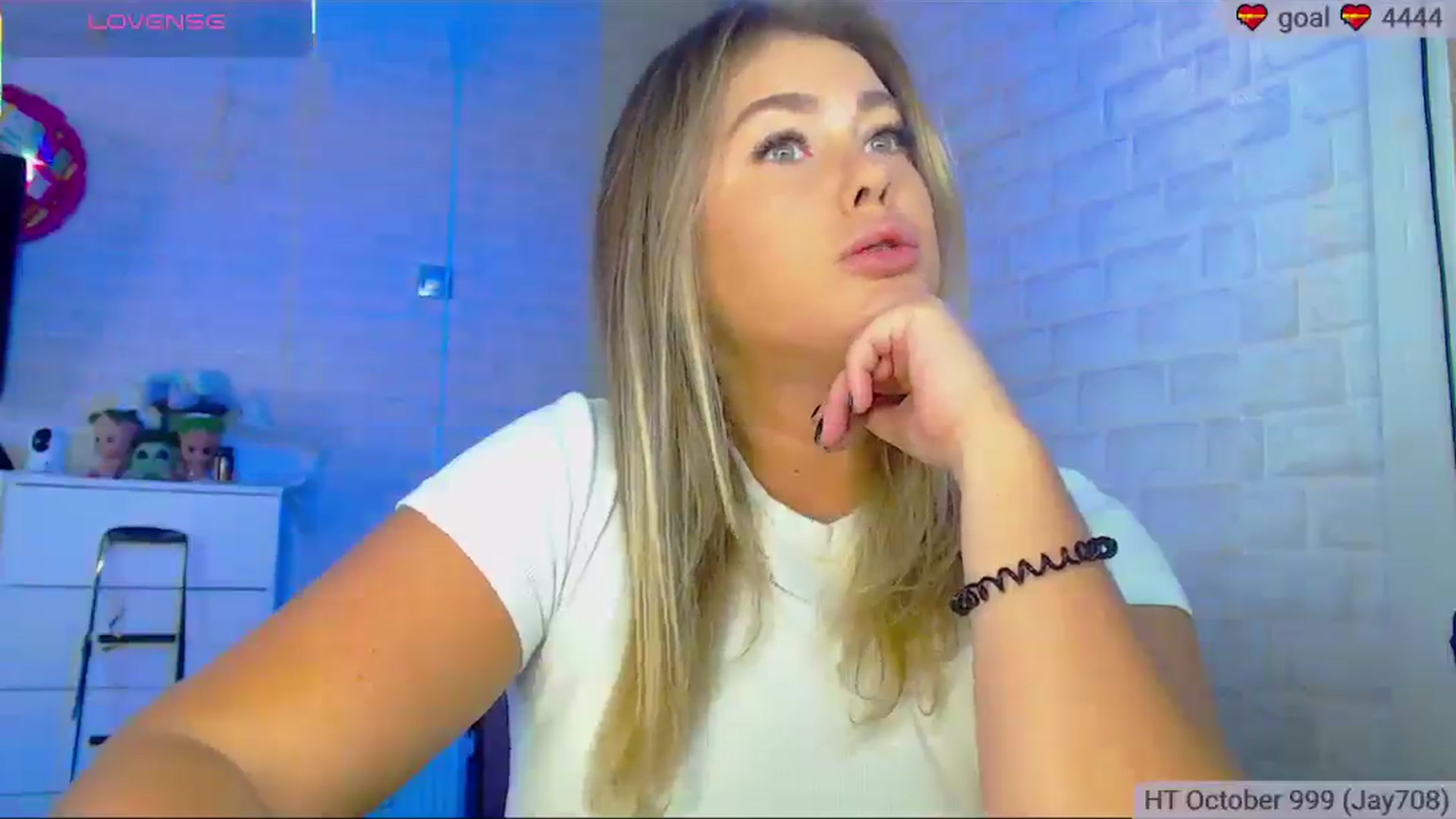 Gallery image thumbnail from SuchCute_'s myfreecams stream on, 10/17/2025, 03:03 image 11 of 20