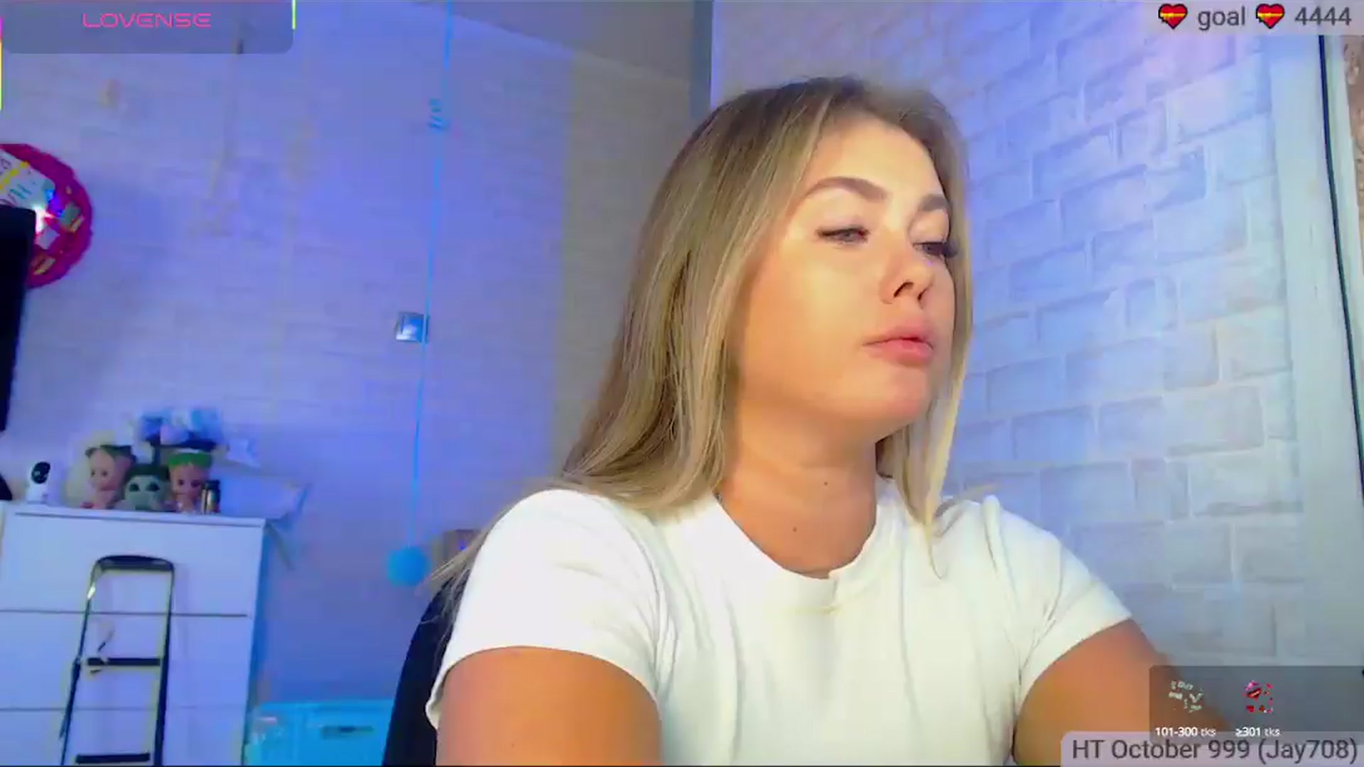 Gallery image thumbnail from SuchCute_'s myfreecams stream on, 10/17/2025, 04:33 image 6 of 20