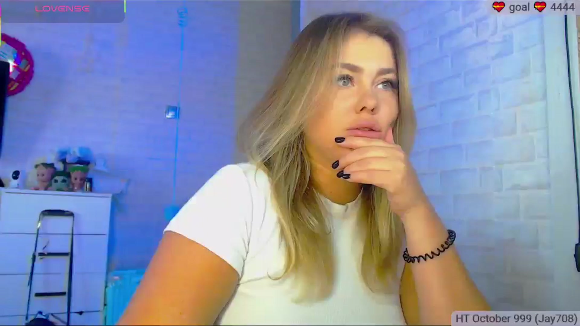Gallery image thumbnail from SuchCute_'s myfreecams stream on, 10/17/2025, 04:33 image 3 of 20