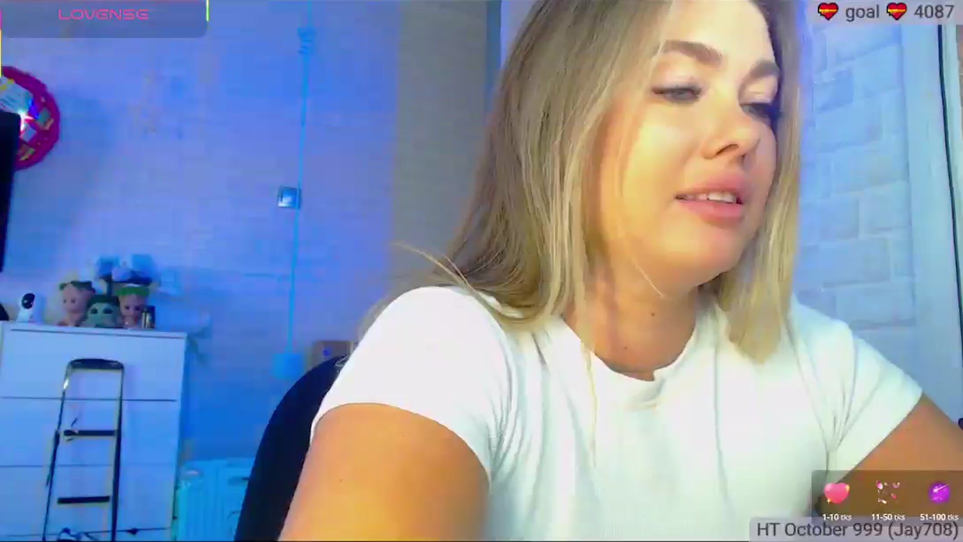 Gallery image thumbnail from SuchCute_'s myfreecams stream on, 10/17/2025, 04:33 image 11 of 20
