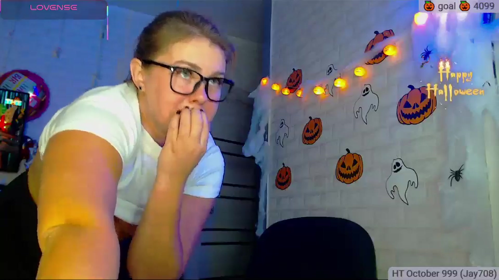 Gallery image thumbnail from SuchCute_'s myfreecams stream on, 10/18/2025, 14:05 image 11 of 20