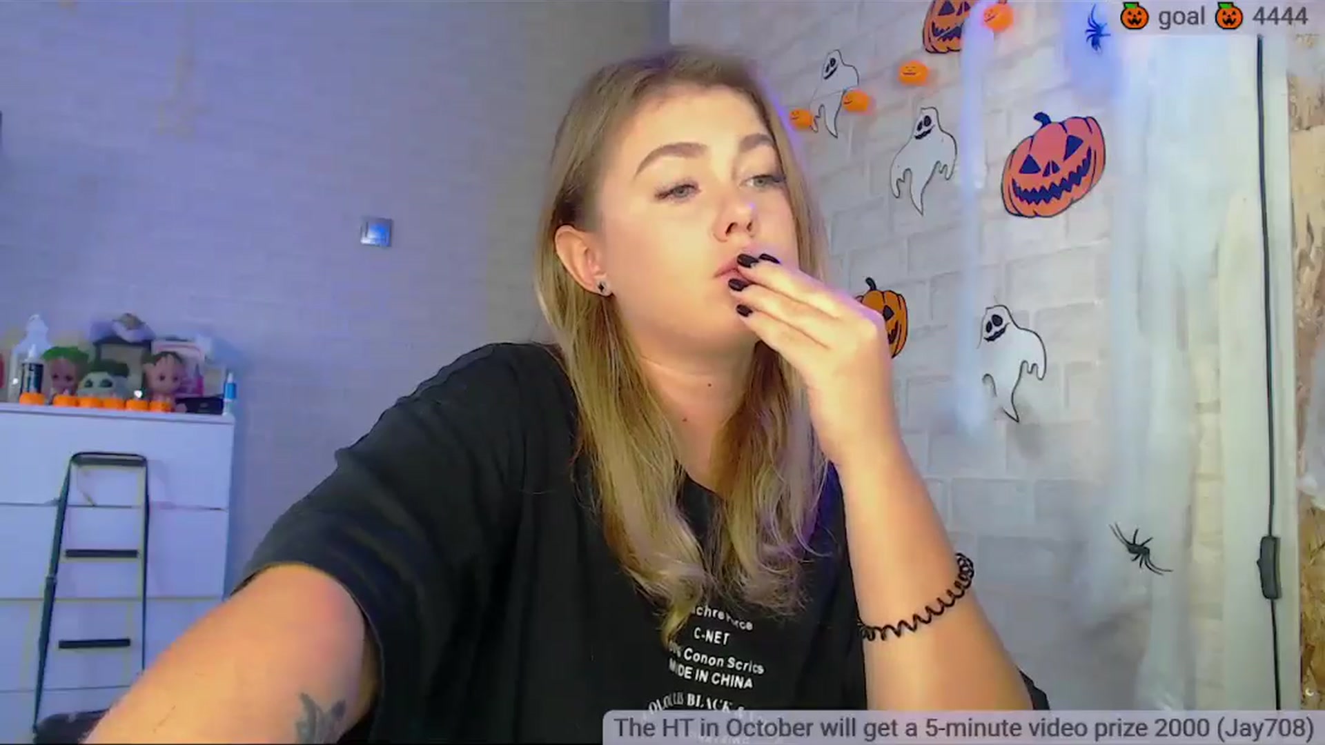 Gallery image thumbnail from SuchCute_'s myfreecams stream on, 10/24/2025, 02:55 image 17 of 20