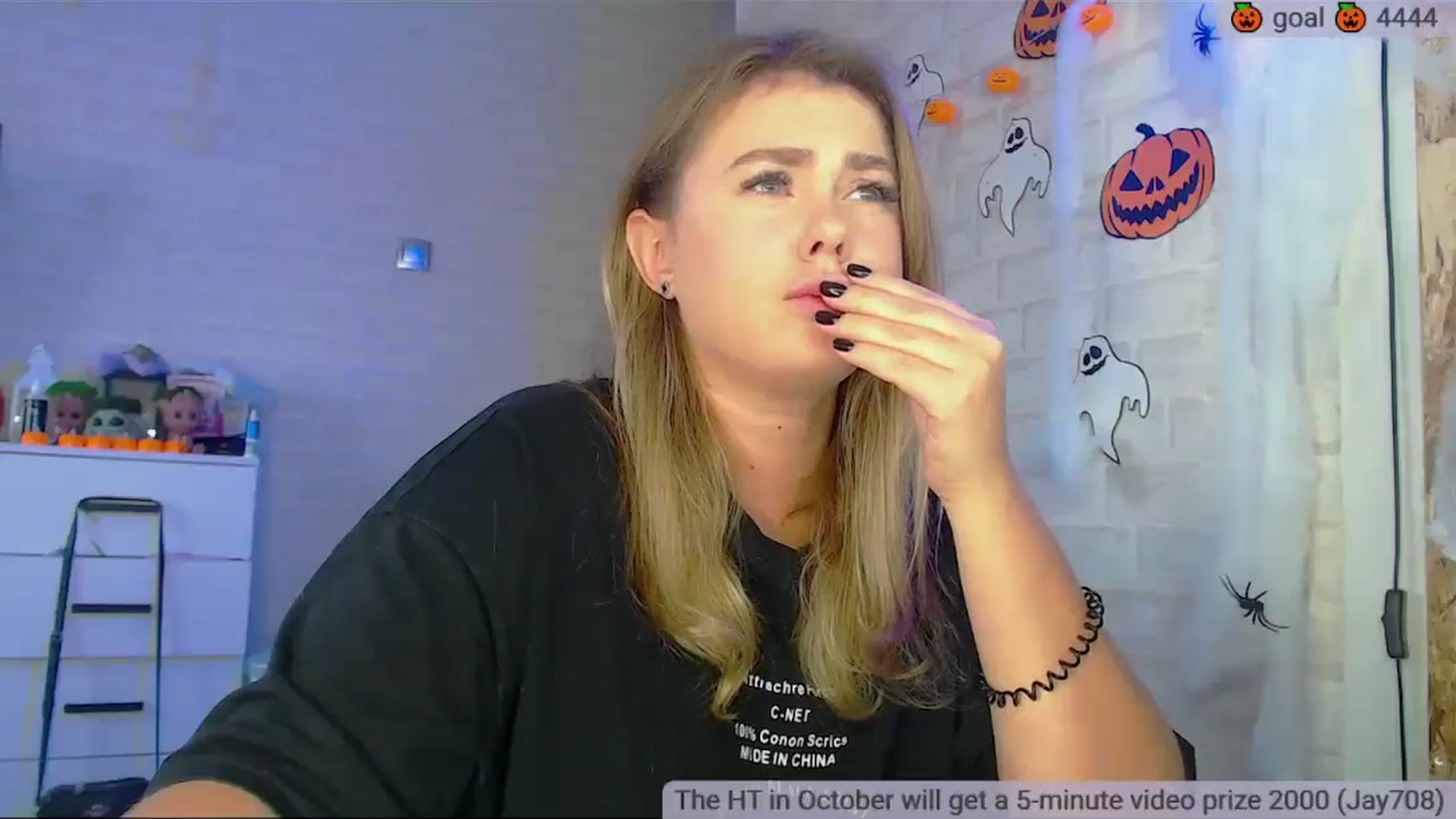 Gallery image thumbnail from SuchCute_'s myfreecams stream on, 10/24/2025, 02:55 image 15 of 20