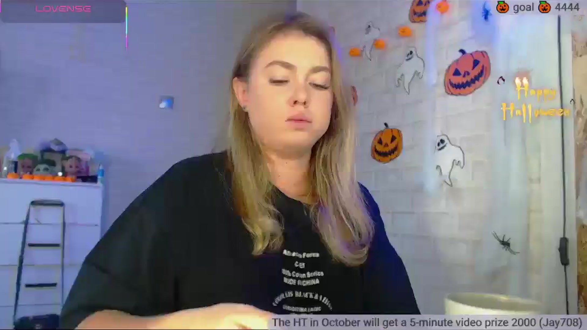 Gallery image thumbnail from SuchCute_'s myfreecams stream on, 10/24/2025, 02:55 image 3 of 20
