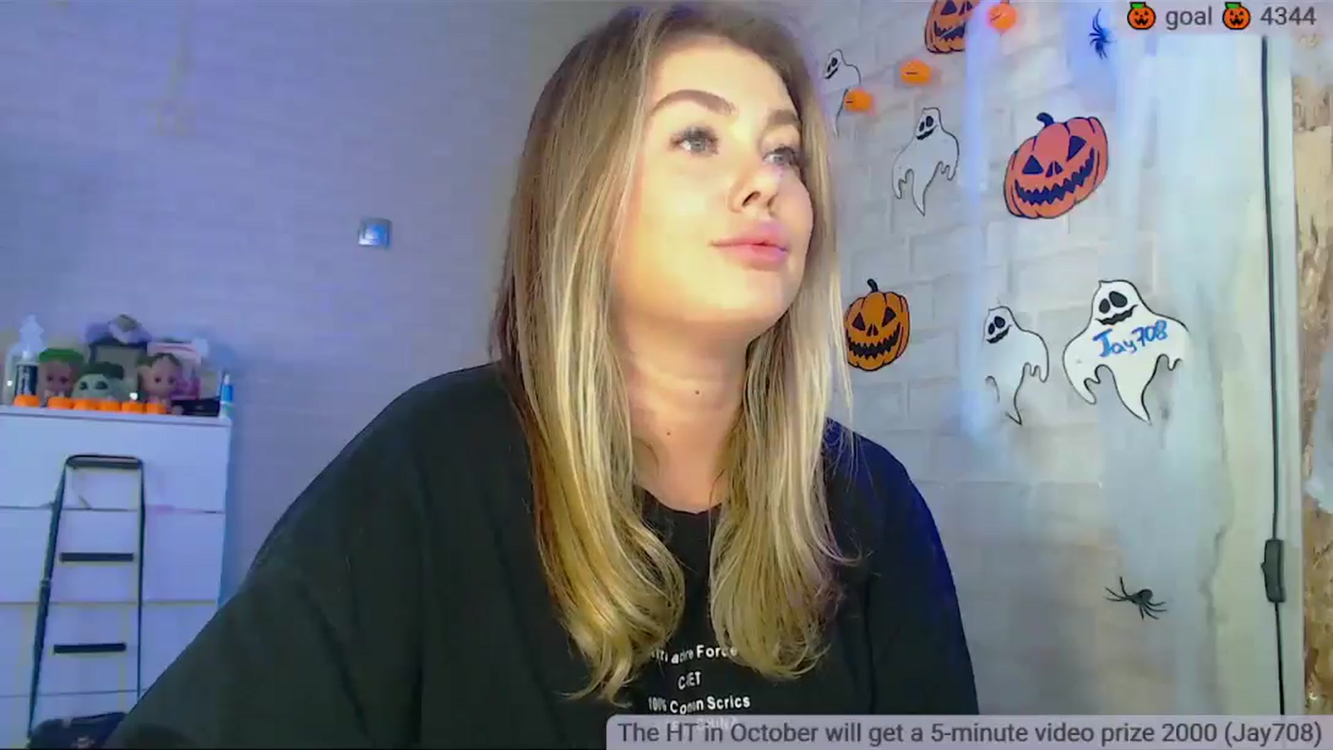 Gallery image thumbnail from SuchCute_'s myfreecams stream on, 10/24/2025, 03:13 image 5 of 20