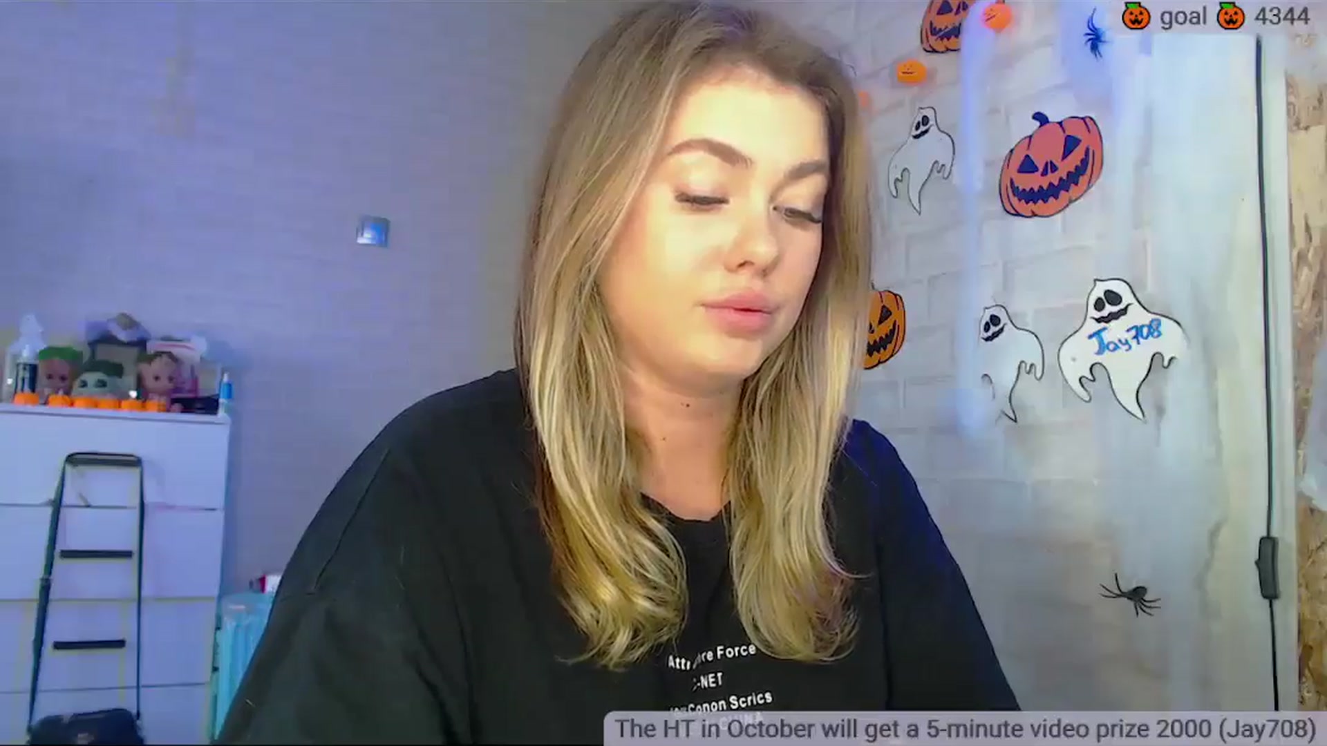 Gallery image thumbnail from SuchCute_'s myfreecams stream on, 10/24/2025, 03:13 image 3 of 20