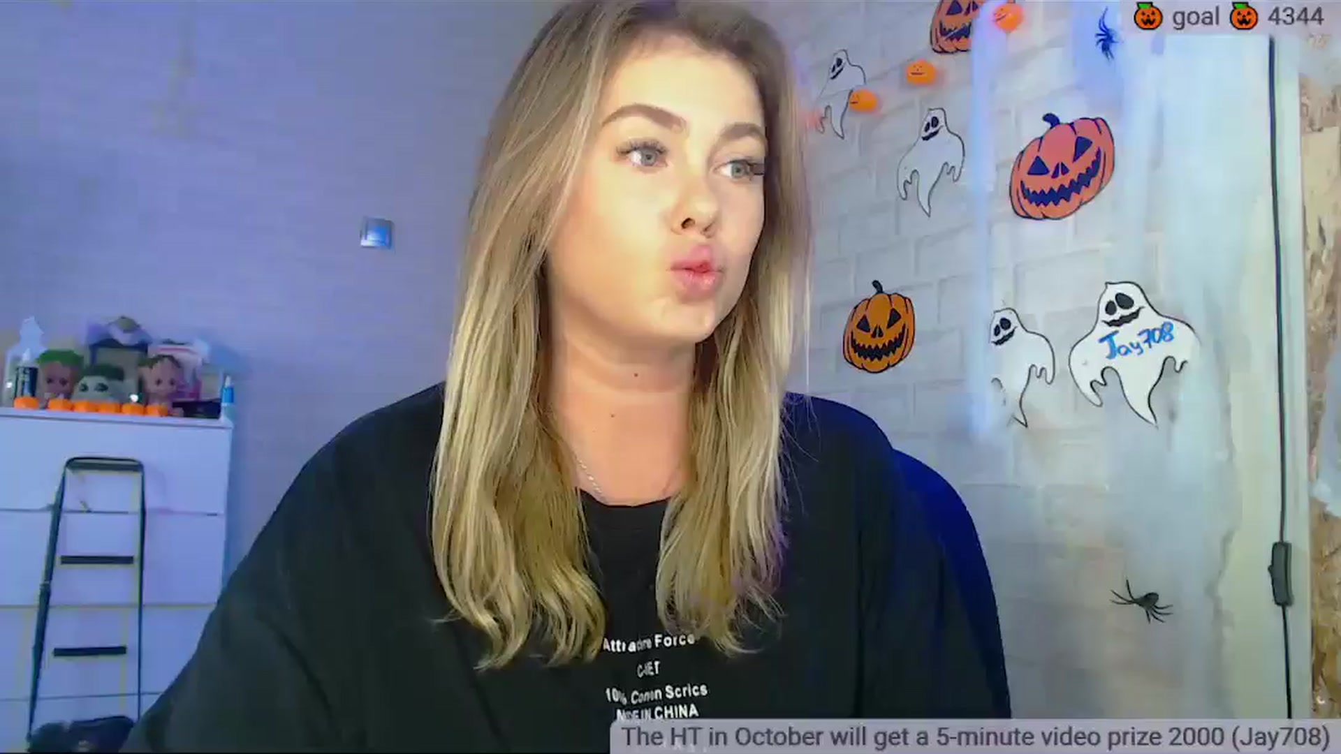 Gallery image thumbnail from SuchCute_'s myfreecams stream on, 10/24/2025, 03:13 image 1 of 20