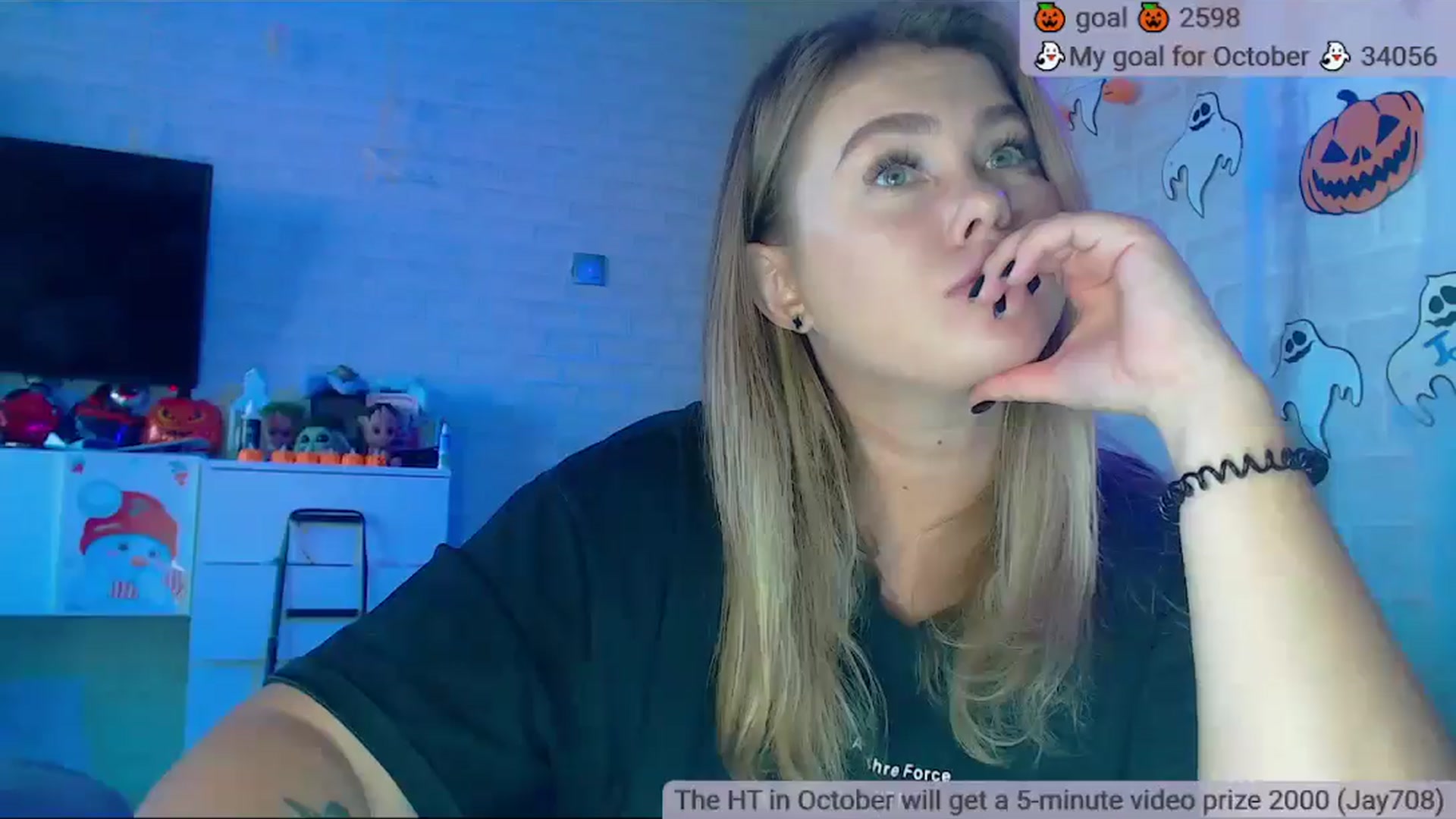 Gallery image thumbnail from SuchCute_'s myfreecams stream on, 10/24/2025, 04:50 image 5 of 20