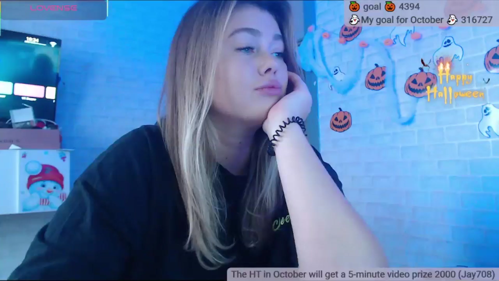 Gallery image thumbnail from SuchCute_'s myfreecams stream on, 10/26/2025, 03:41 image 12 of 20