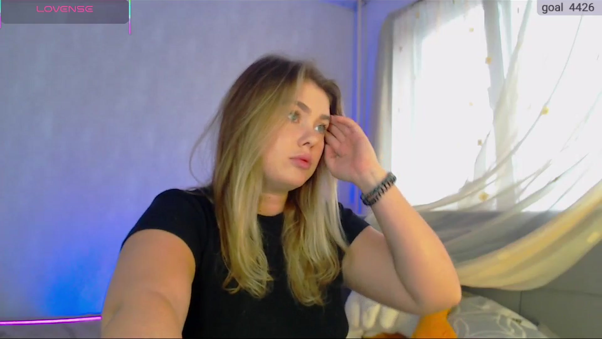 Gallery image thumbnail from SuchCute_'s myfreecams stream on, 11/05/2025, 04:10 image 11 of 20