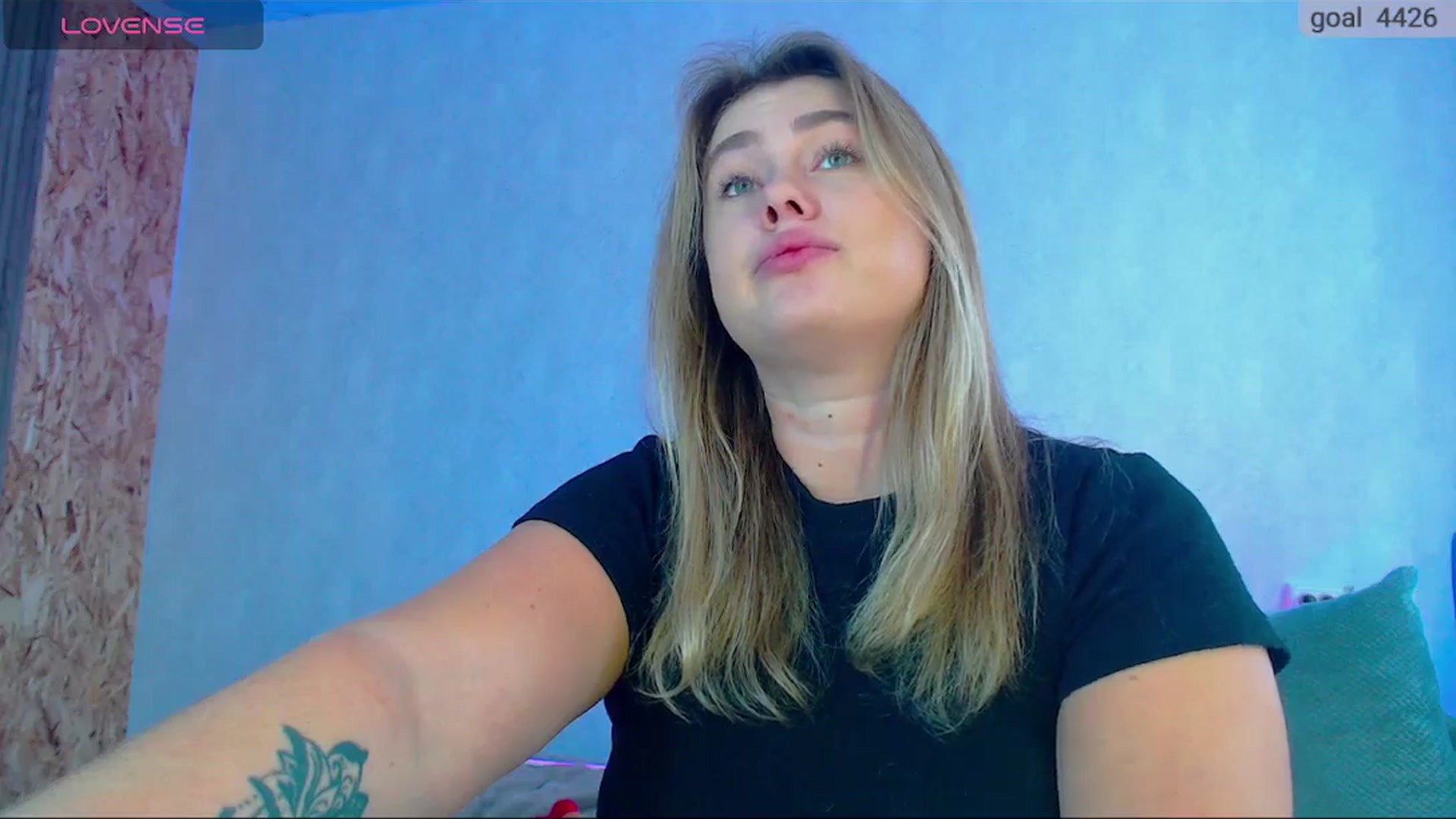 Gallery image thumbnail from SuchCute_'s myfreecams stream on, 11/05/2025, 04:56 image 11 of 20
