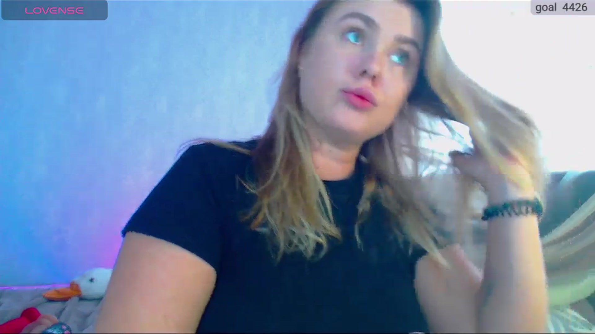 Gallery image thumbnail from SuchCute_'s myfreecams stream on, 11/05/2025, 04:56 image 10 of 20
