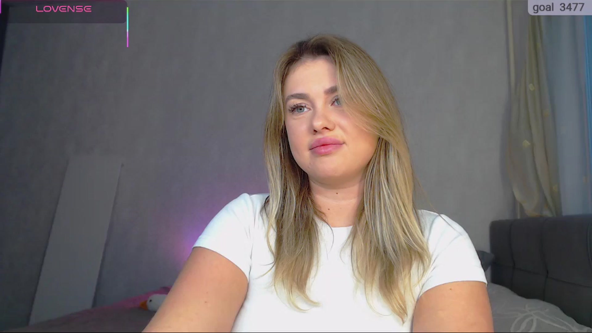 Gallery image thumbnail from SuchCute_'s myfreecams stream on, 11/10/2025, 02:27 image 4 of 20