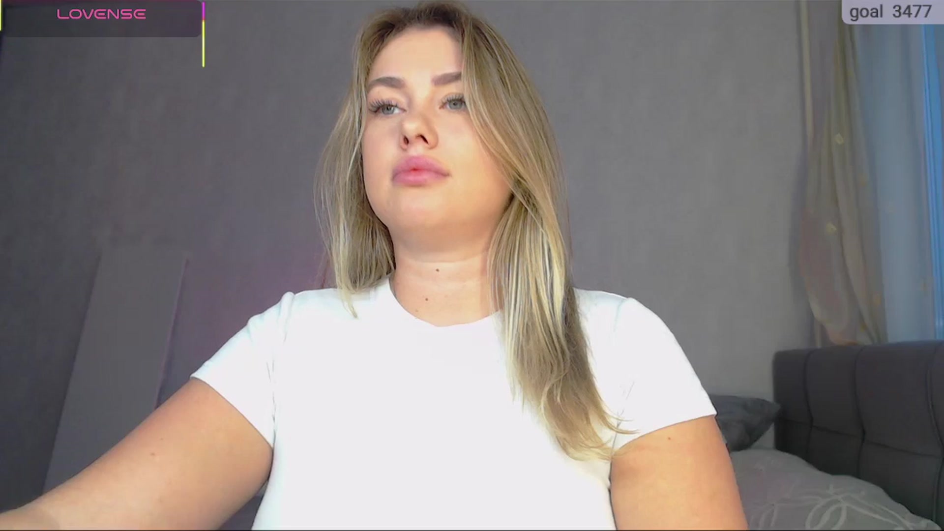 Gallery image thumbnail from SuchCute_'s myfreecams stream on, 11/10/2025, 02:27 image 11 of 20