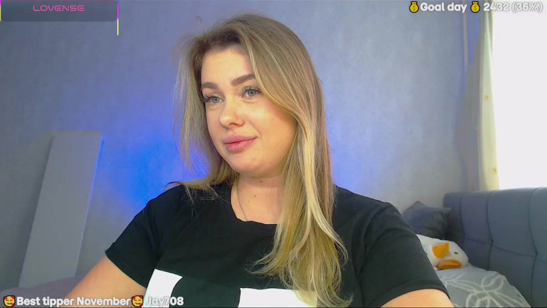 Gallery image thumbnail from SuchCute_'s myfreecams stream on, 11/11/2025, 04:45 image 16 of 20