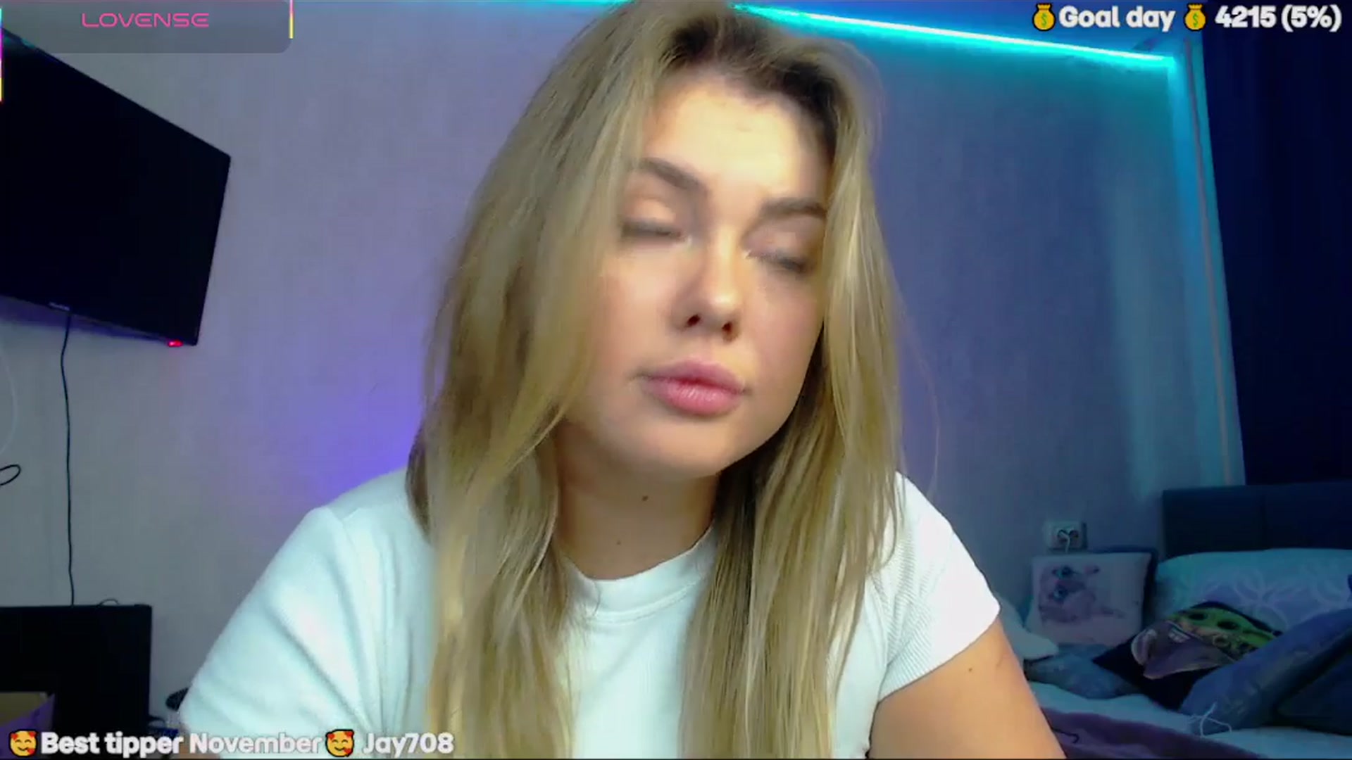 Gallery image thumbnail from SuchCute_'s myfreecams stream on, 11/17/2025, 02:58 image 4 of 20