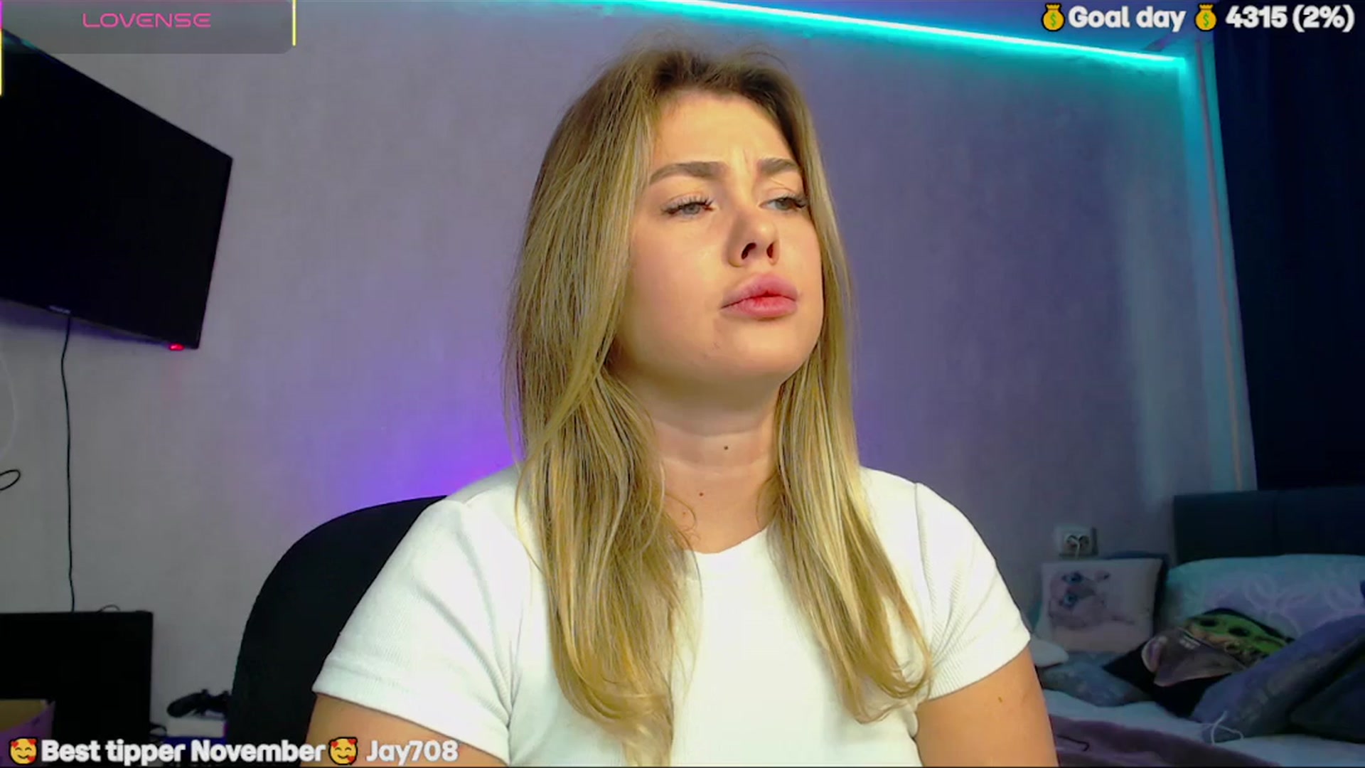 Gallery image thumbnail from SuchCute_'s myfreecams stream on, 11/17/2025, 02:58 image 2 of 20
