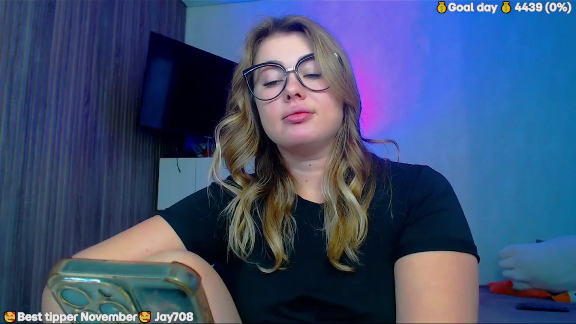Gallery image thumbnail from SuchCute_'s myfreecams stream on, 11/23/2025, 03:40 image 6 of 20