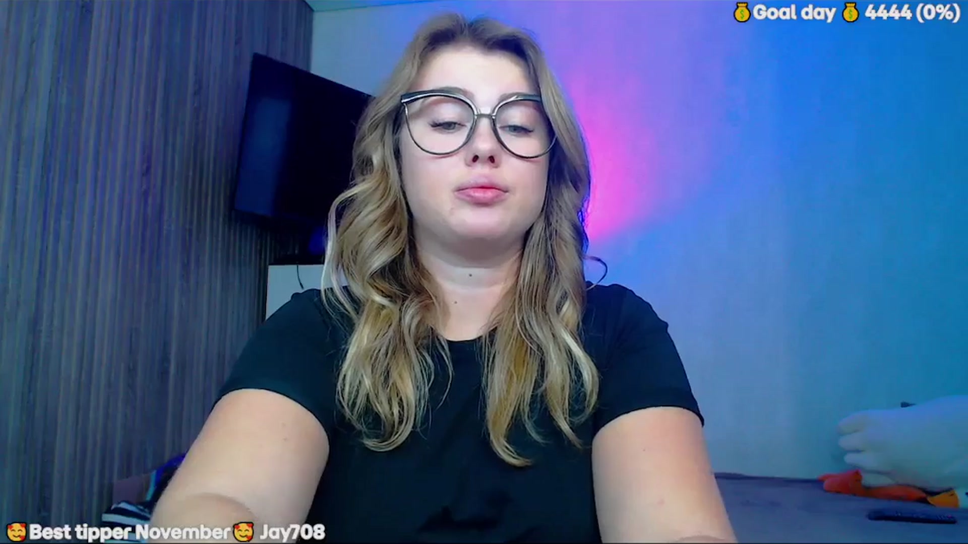 Gallery image thumbnail from SuchCute_'s myfreecams stream on, 11/23/2025, 03:40 image 3 of 20