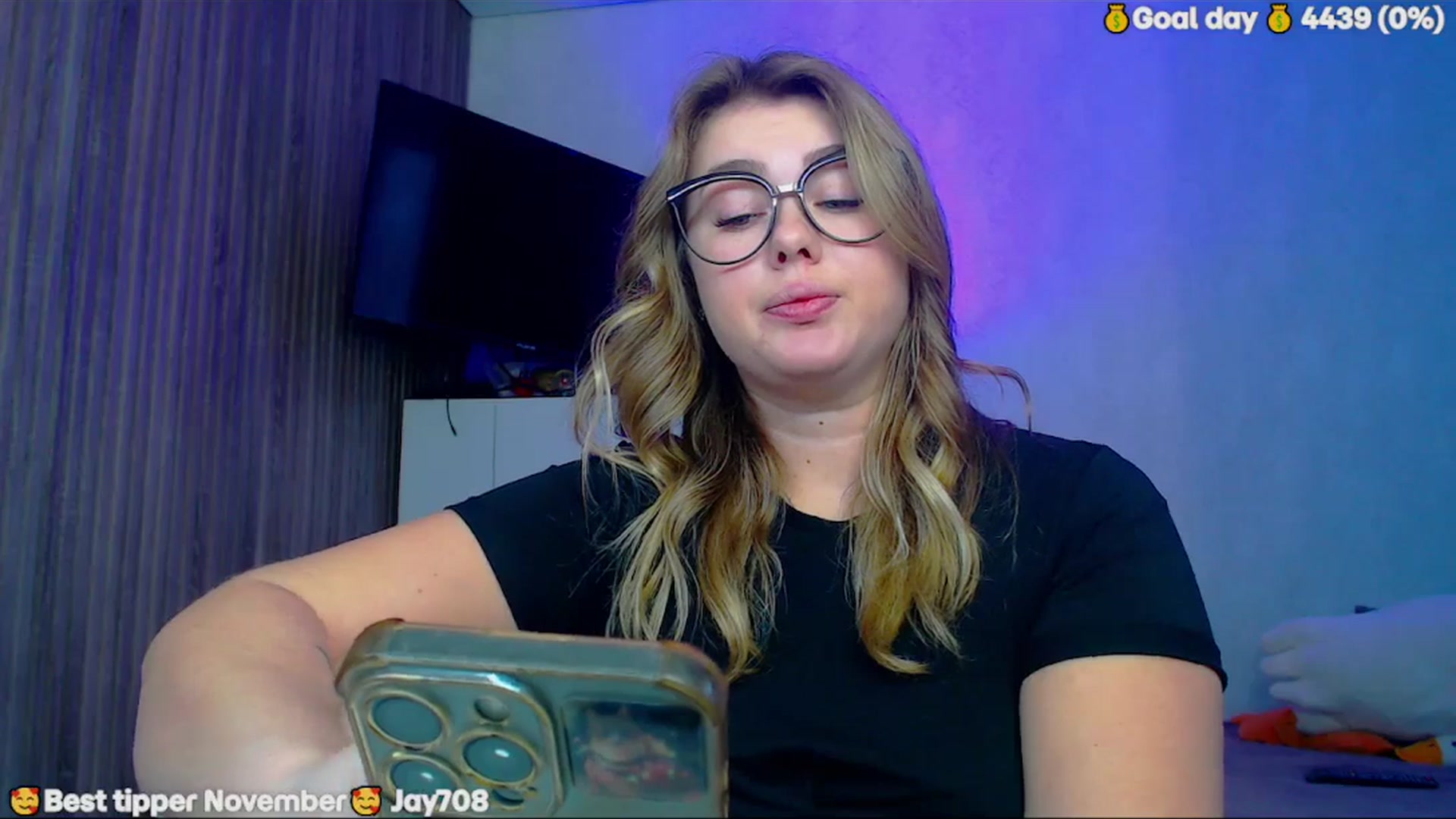 Gallery image thumbnail from SuchCute_'s myfreecams stream on, 11/23/2025, 03:40 image 7 of 20