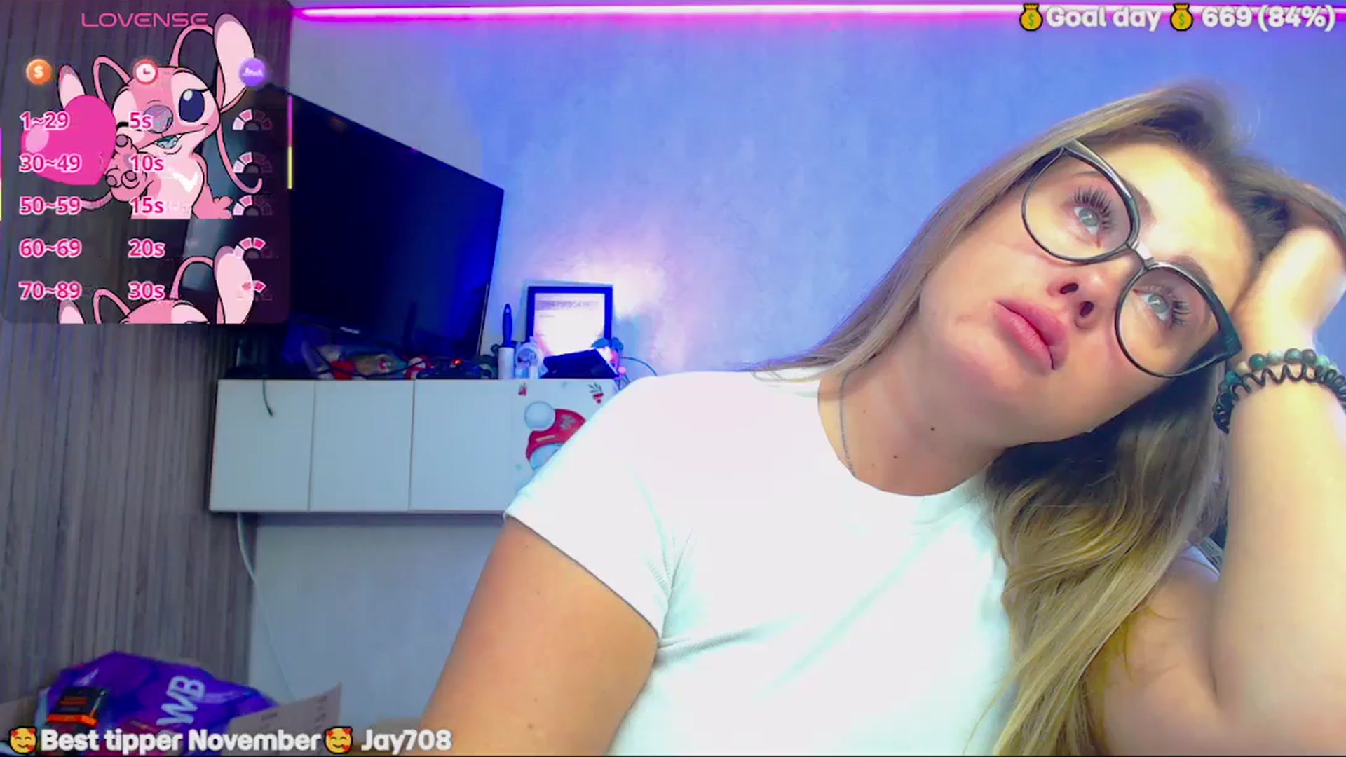 Gallery image thumbnail from SuchCute_'s myfreecams stream on, 11/24/2025, 05:03 image 2 of 20
