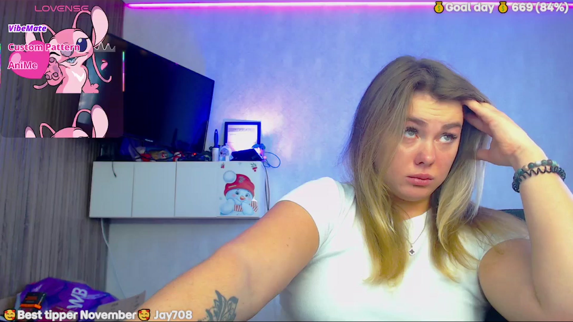 Gallery image thumbnail from SuchCute_'s myfreecams stream on, 11/24/2025, 05:03 image 11 of 20