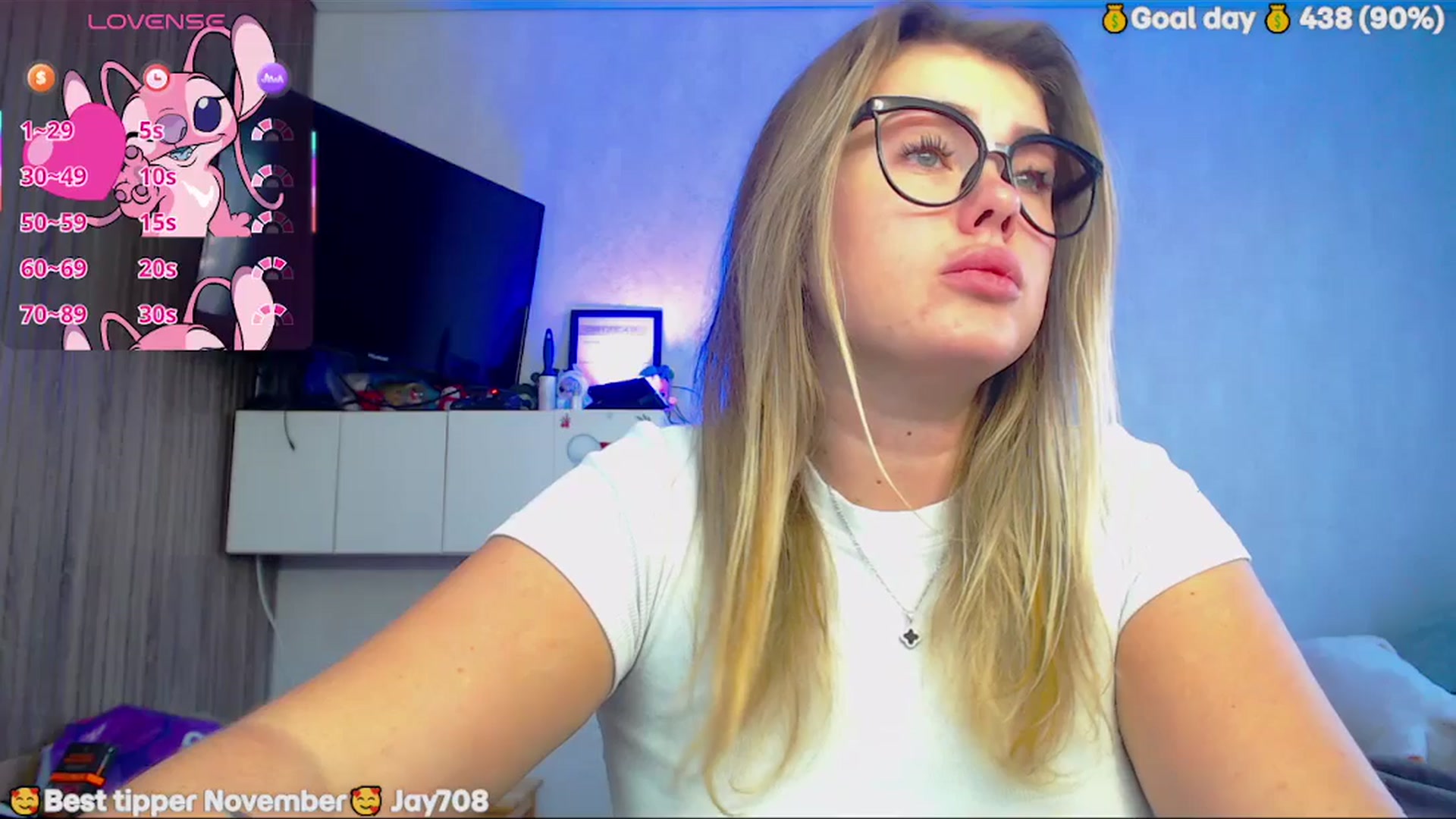 Gallery image thumbnail from SuchCute_'s myfreecams stream on, 11/24/2025, 05:03 image 19 of 20