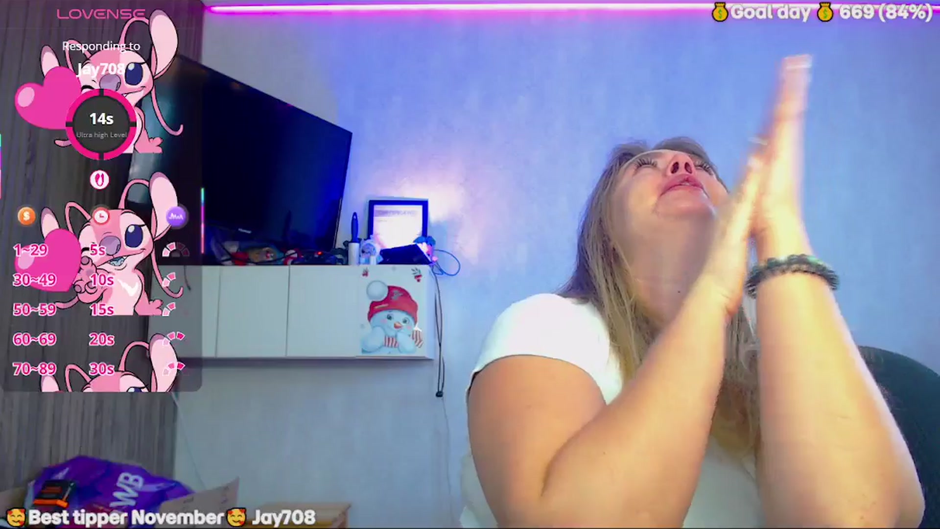 Gallery image thumbnail from SuchCute_'s myfreecams stream on, 11/24/2025, 05:03 image 13 of 20