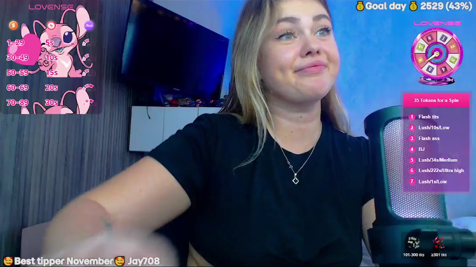 Gallery image thumbnail from SuchCute_'s myfreecams stream on, 11/25/2025, 08:42 image 17 of 20