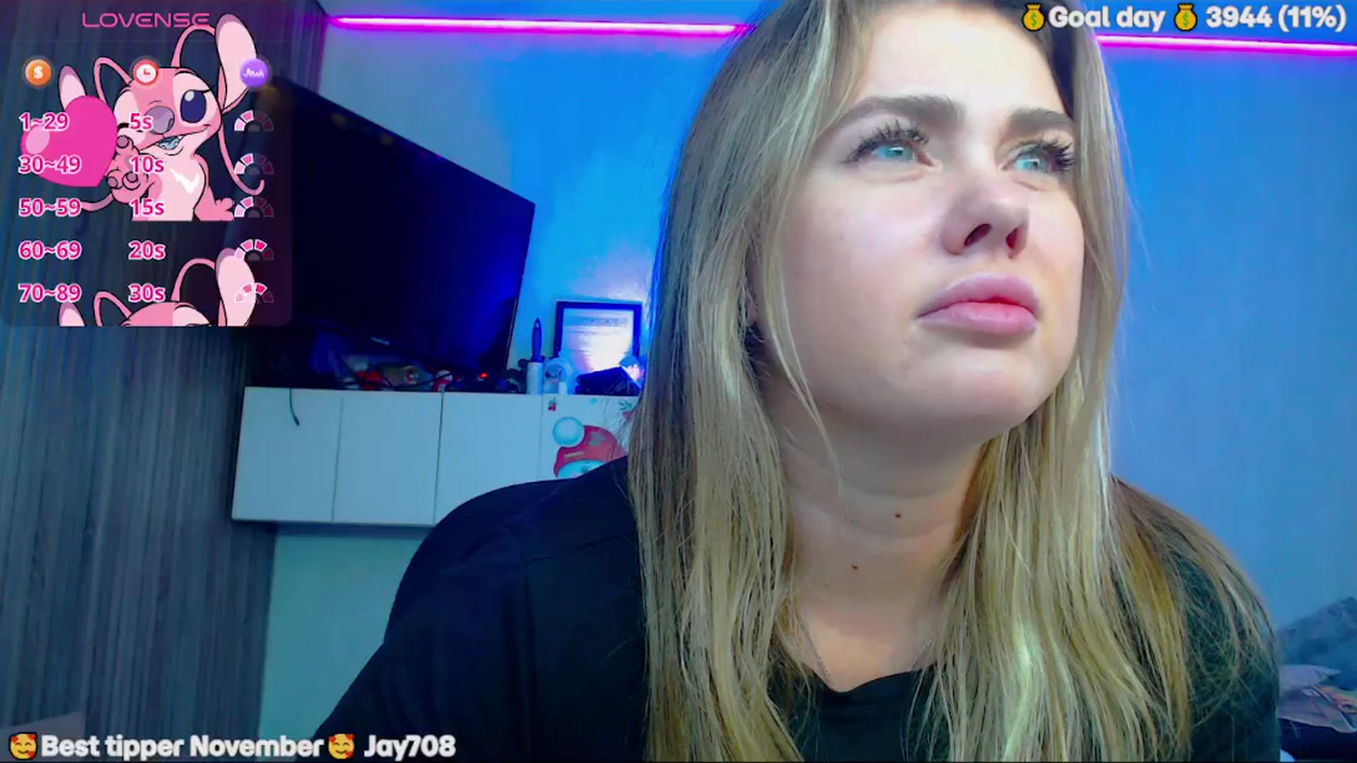 Gallery image thumbnail from SuchCute_'s myfreecams stream on, 11/25/2025, 08:42 image 6 of 20