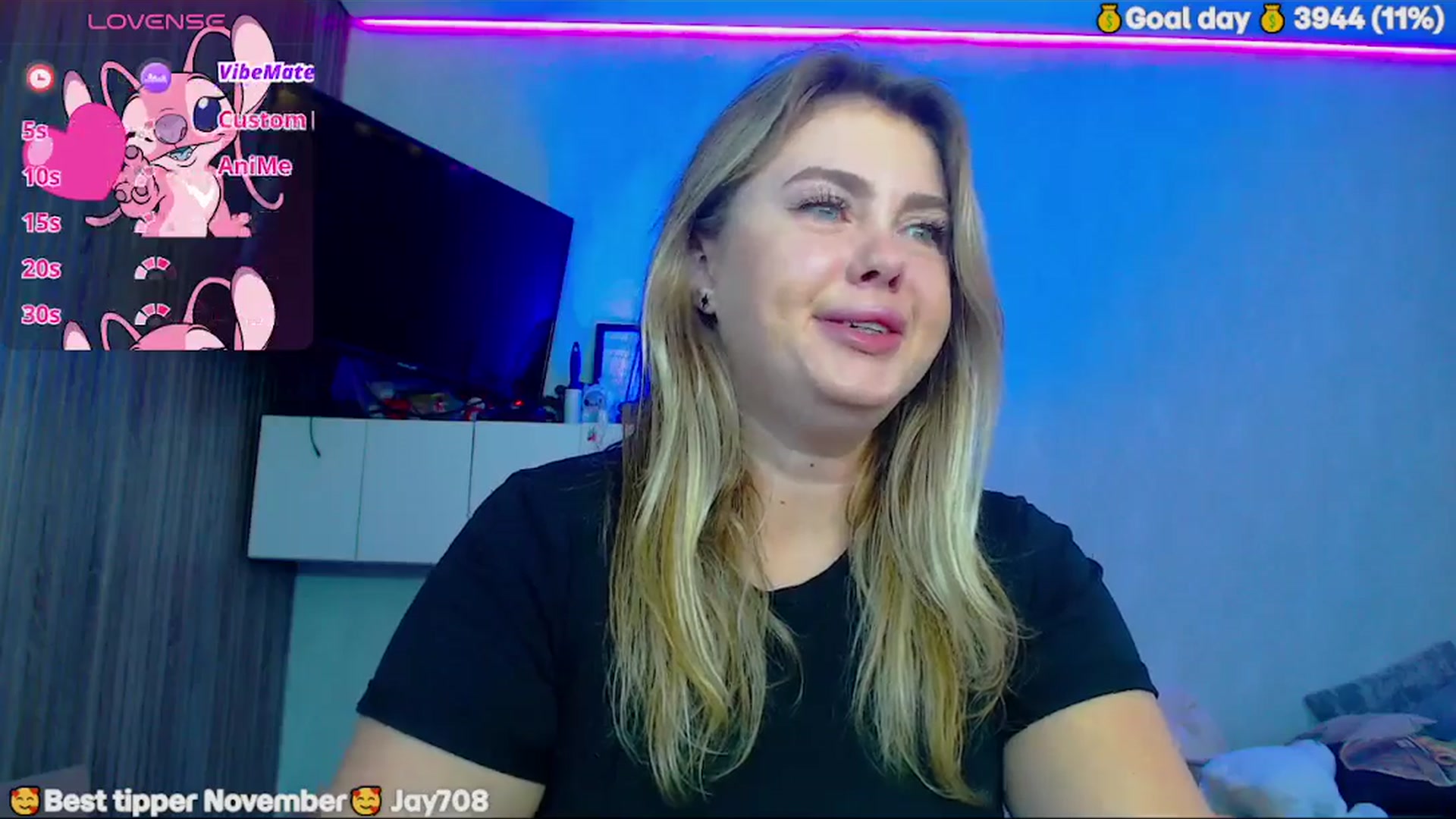 Gallery image thumbnail from SuchCute_'s myfreecams stream on, 11/25/2025, 08:42 image 5 of 20
