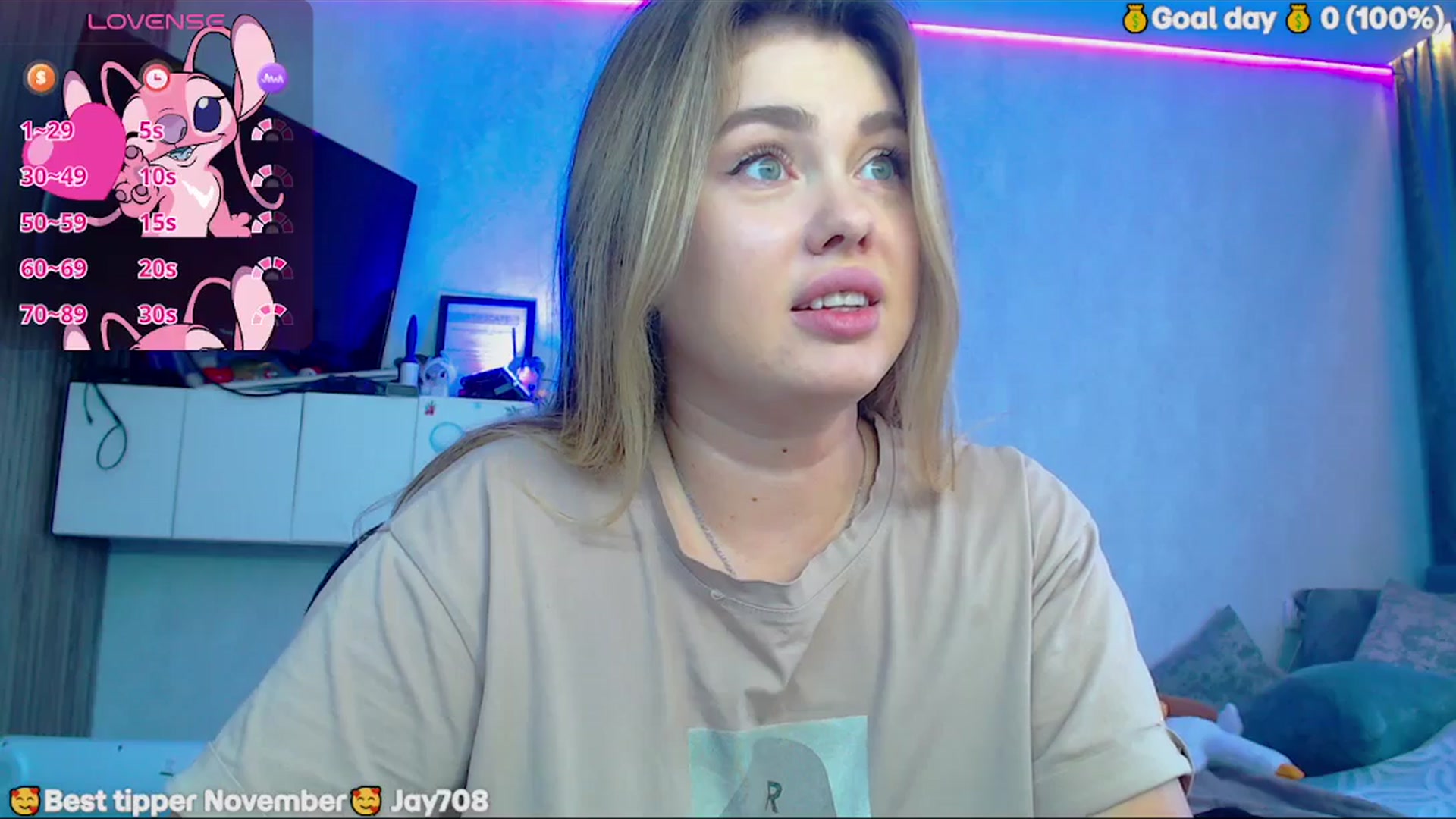 Gallery image thumbnail from SuchCute_'s myfreecams stream on, 11/28/2025, 04:38 image 18 of 20