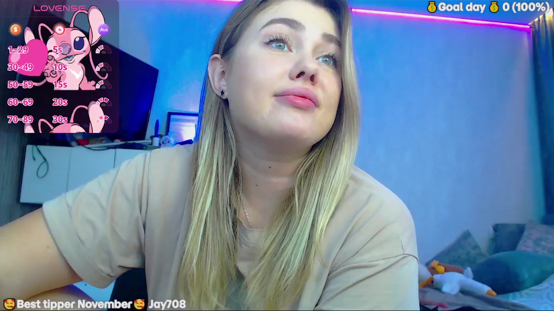Gallery image thumbnail from SuchCute_'s myfreecams stream on, 11/28/2025, 04:38 image 10 of 20