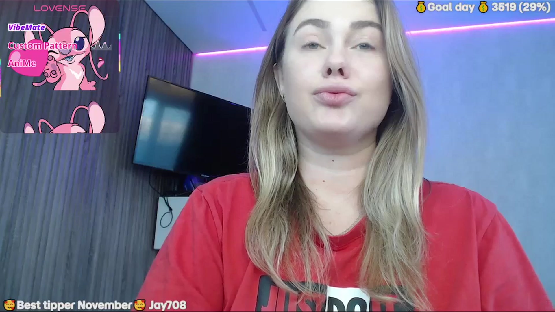 Gallery image thumbnail from SuchCute_'s myfreecams stream on, 12/01/2025, 03:57 image 15 of 20