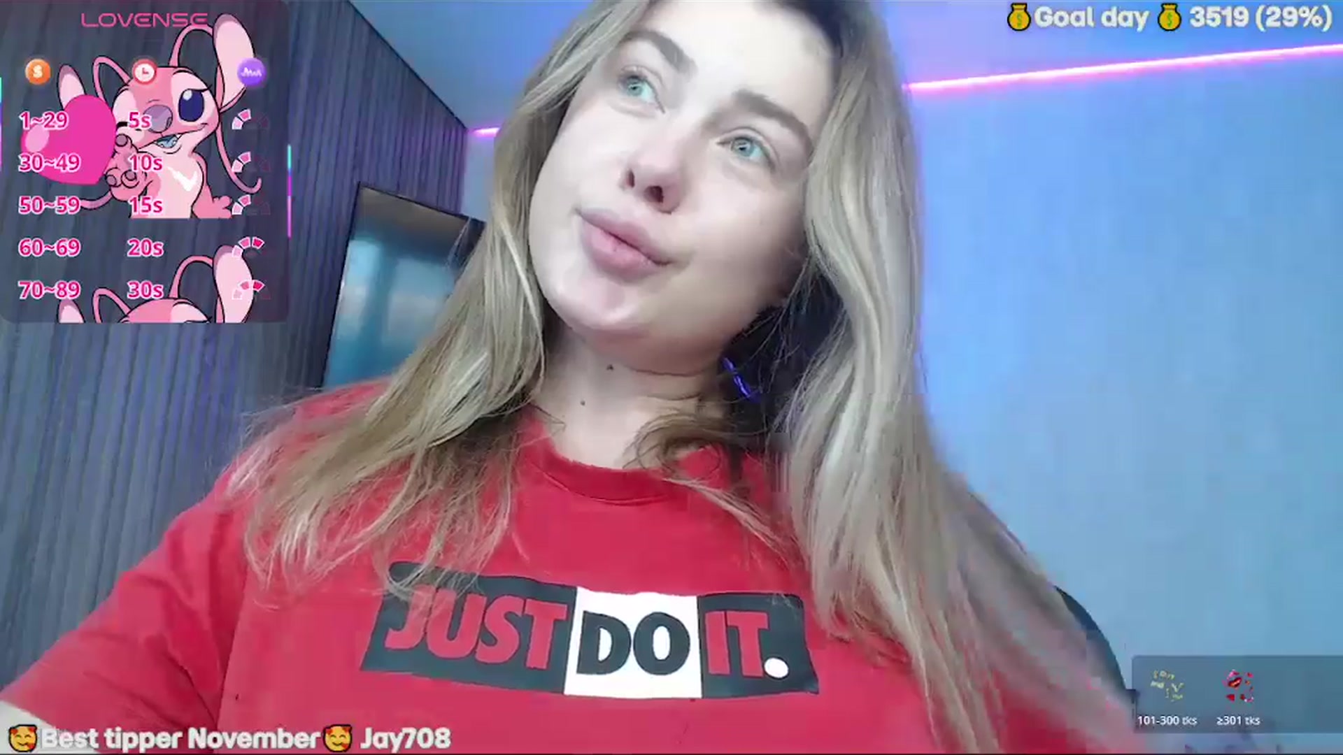 Gallery image thumbnail from SuchCute_'s myfreecams stream on, 12/01/2025, 03:57 image 16 of 20