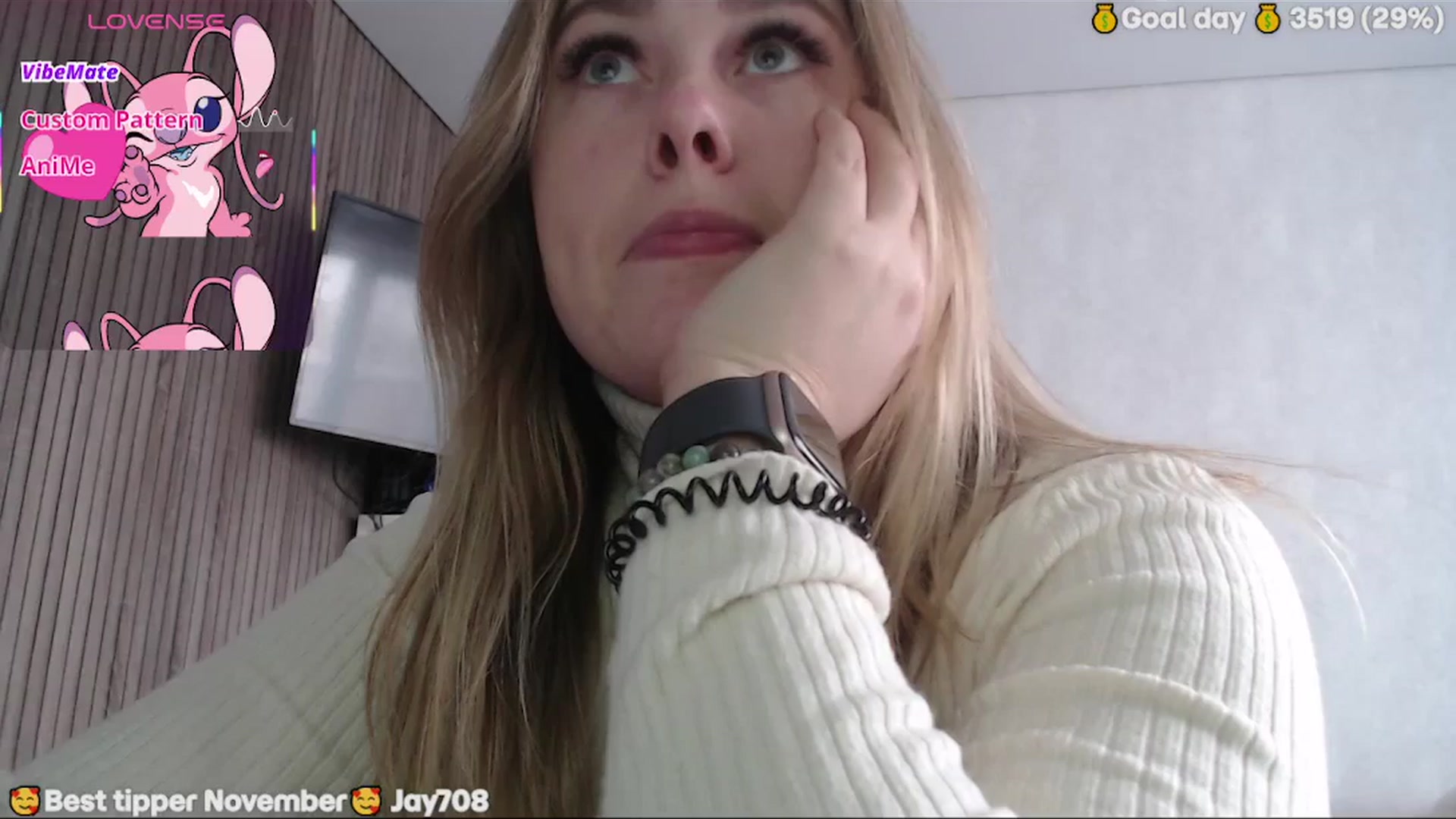 Gallery image thumbnail from SuchCute_'s myfreecams stream on, 12/01/2025, 07:26 image 1 of 20