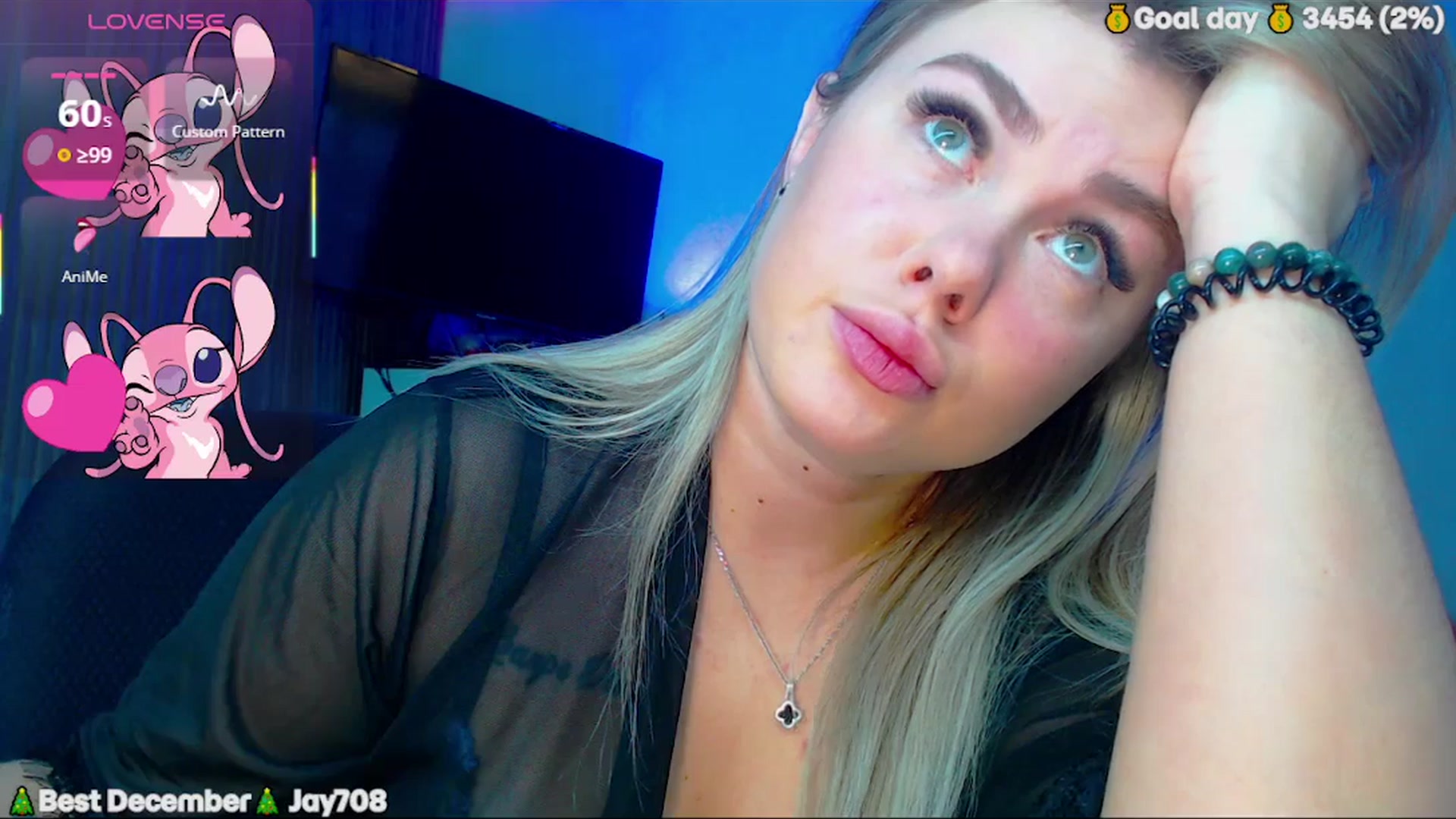 Gallery image thumbnail from SuchCute_'s myfreecams stream on, 12/03/2025, 04:23 image 10 of 20