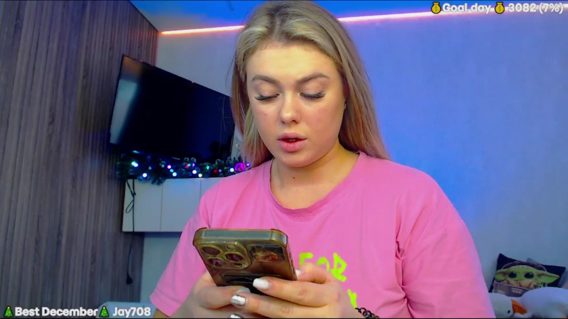 Gallery image thumbnail from SuchCute_'s myfreecams stream on, 12/08/2025, 04:47 image 8 of 20