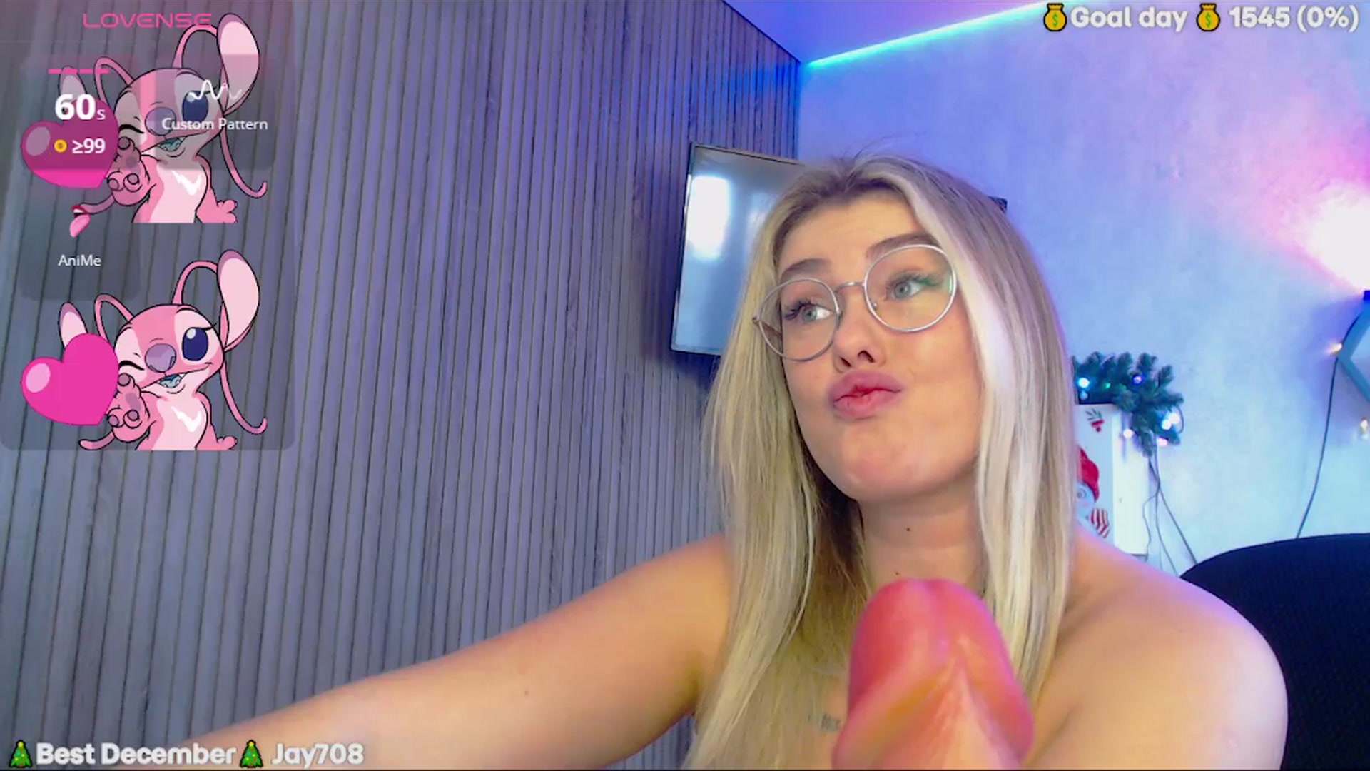 Gallery image thumbnail from SuchCute_'s myfreecams stream on, 12/16/2025, 04:43 image 9 of 20