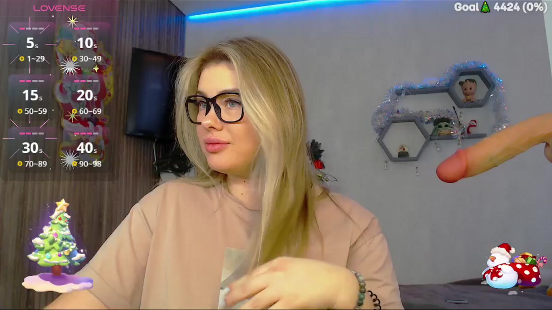 Gallery image thumbnail from SuchCute_'s myfreecams stream on, 01/04/2026, 05:40 image 1 of 20