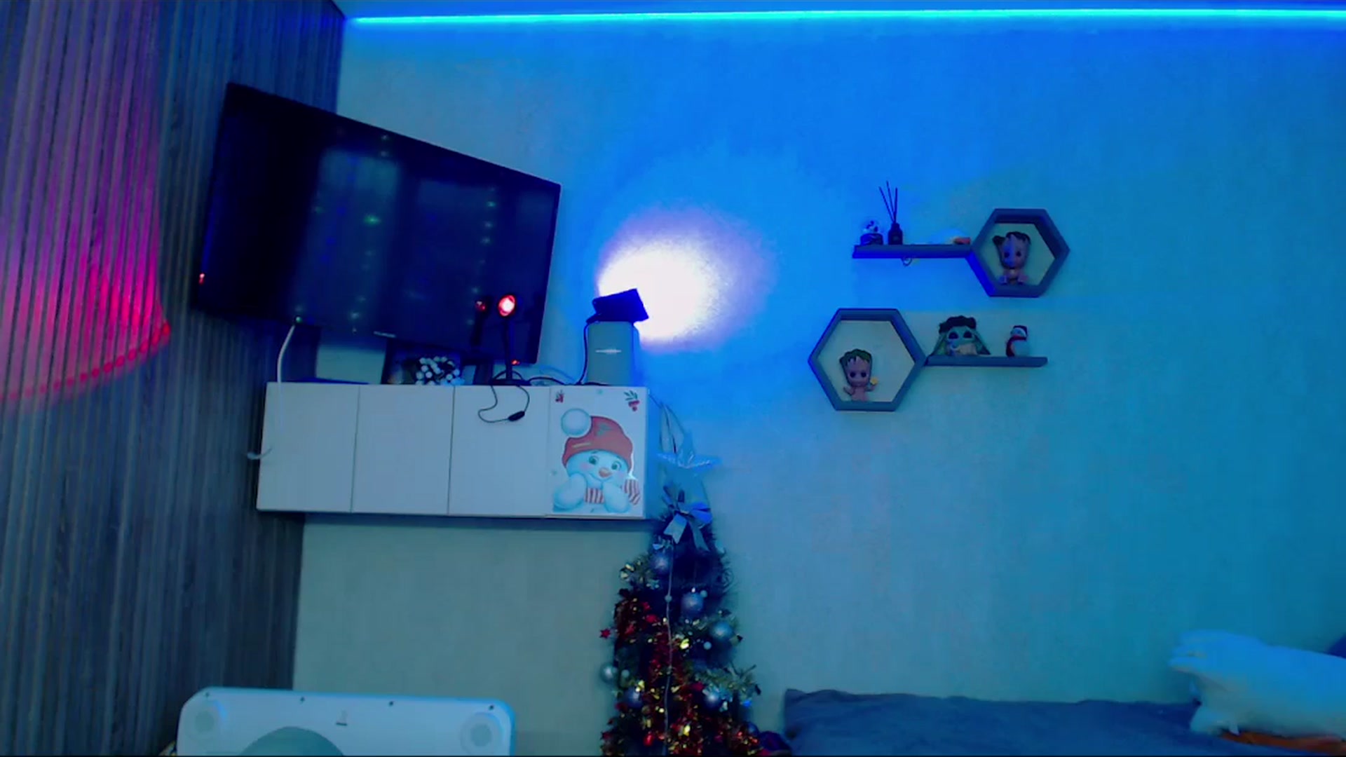 Gallery image thumbnail from SuchCute_'s myfreecams stream on, 01/15/2026, 03:07 image 19 of 20